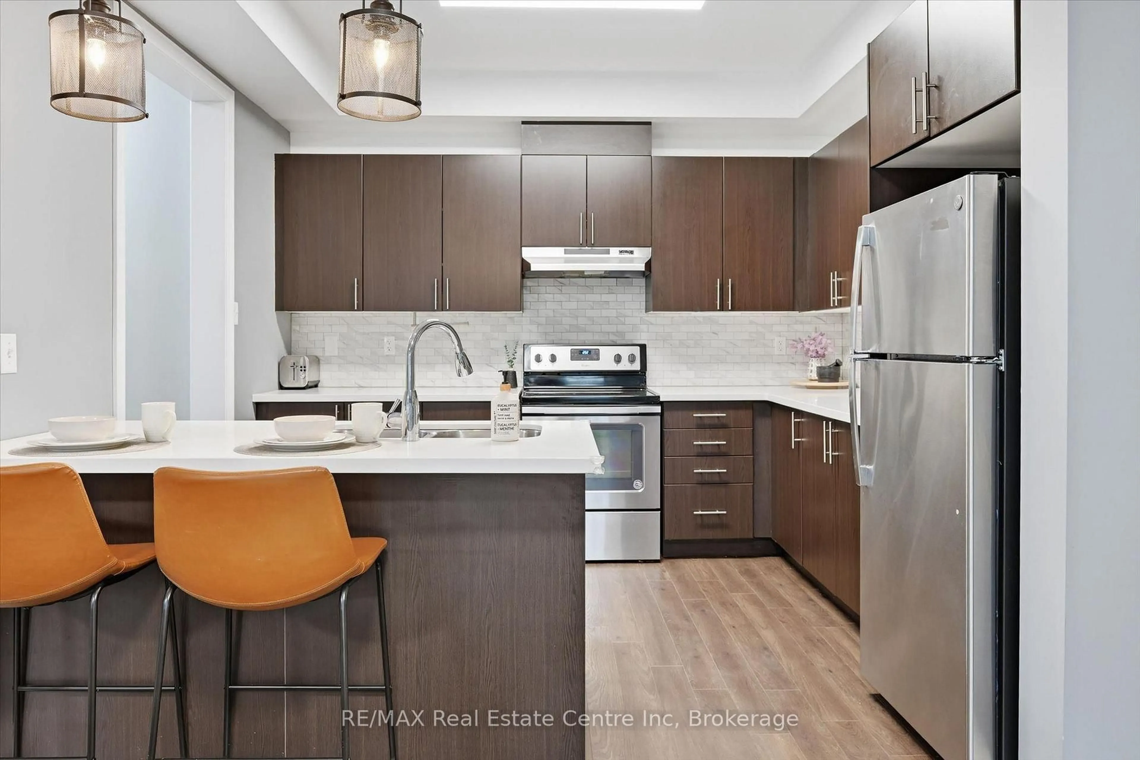 Standard kitchen, unknown for 54 Nisbet Blvd #24, Hamilton Ontario L8B 0Y3