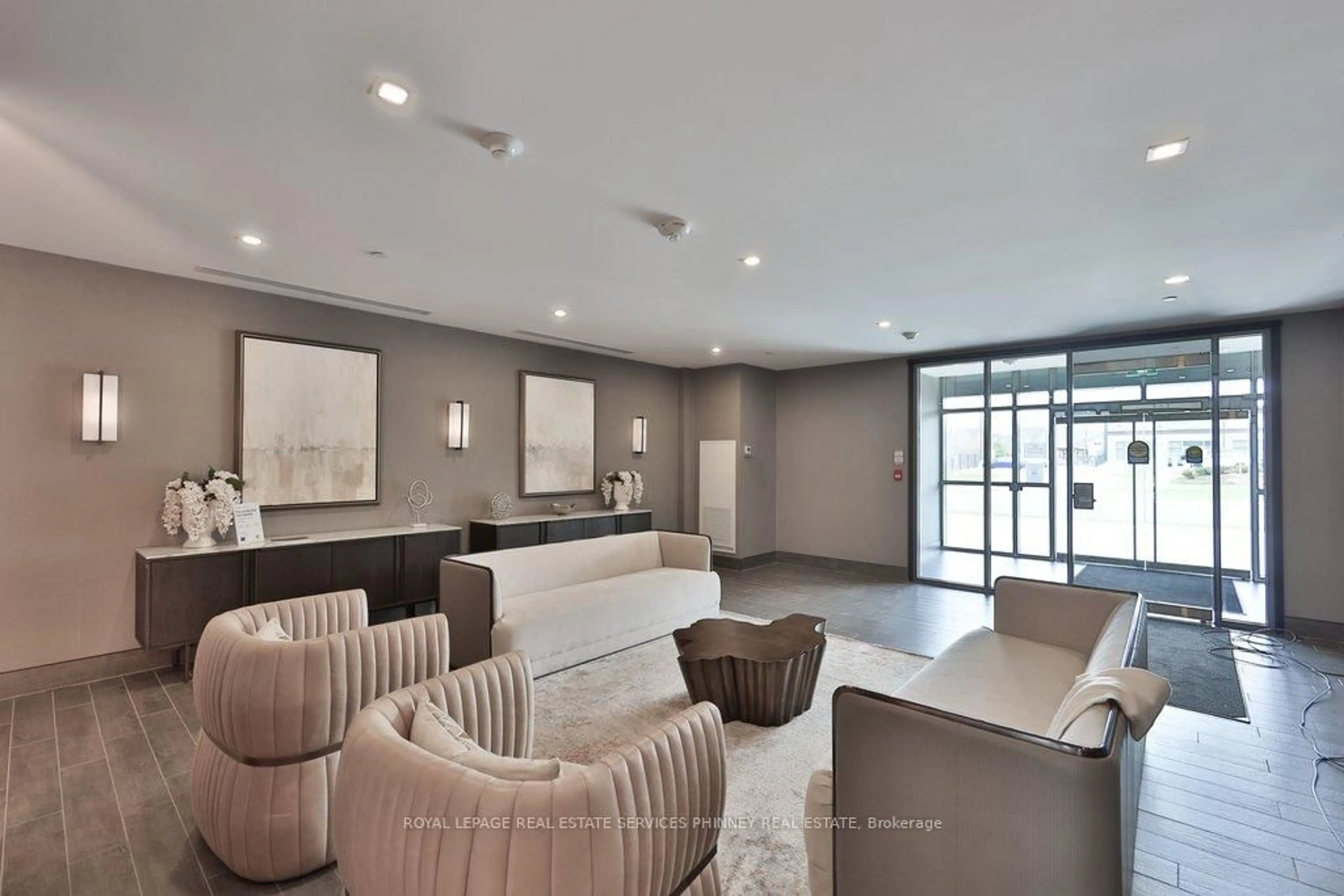 Lobby for 470 Dundas St #506, Hamilton Ontario L8B 2A6