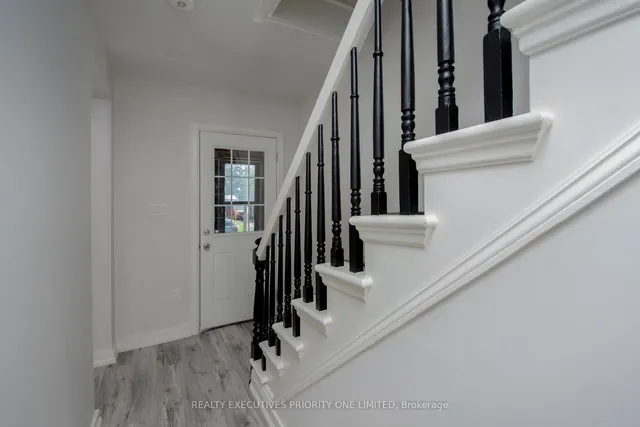 152 Main St, Shelburne 2