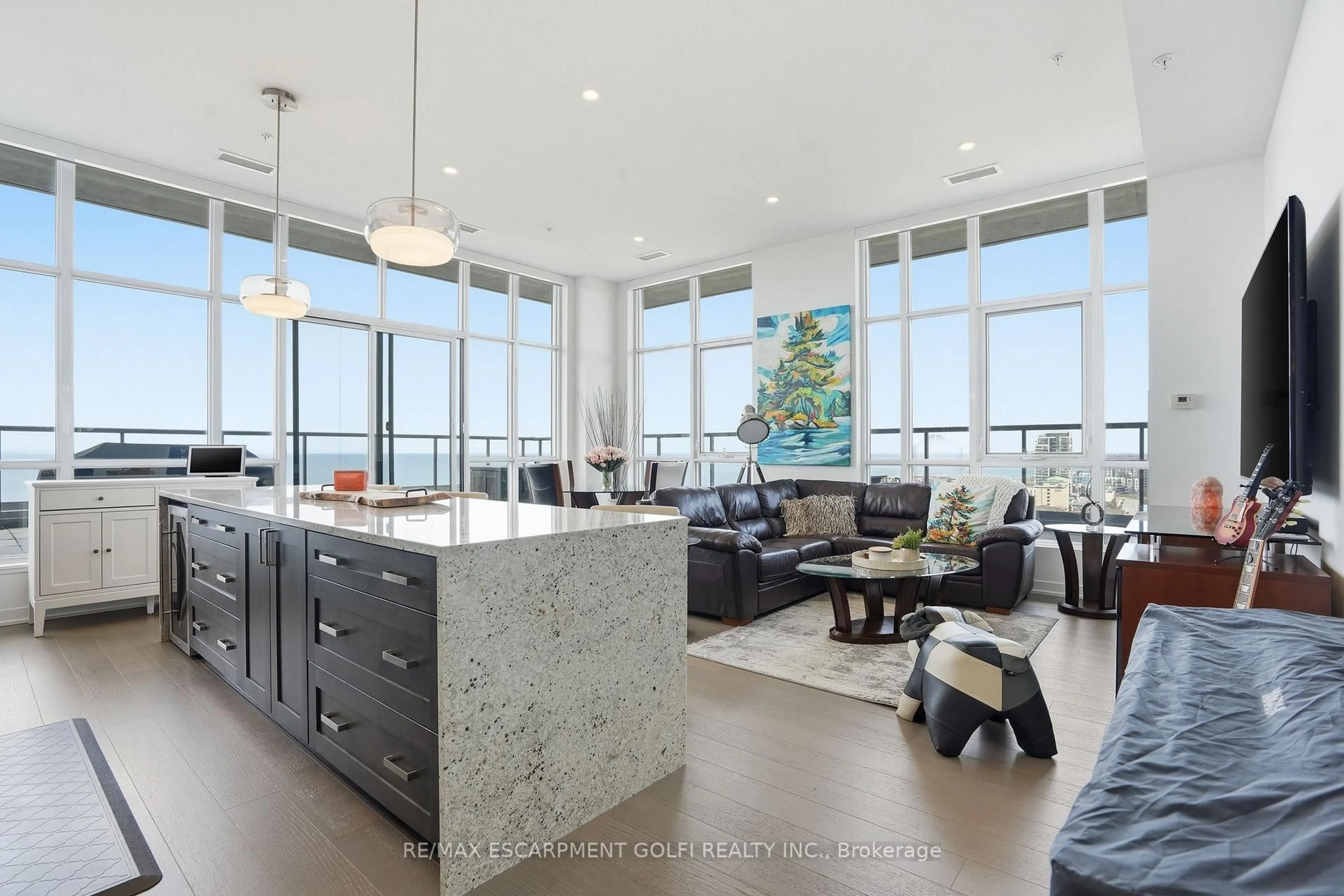 Open concept kitchen, unknown for 550 NORTH SERVICE Rd #1504, Grimsby Ontario L3M 0H9