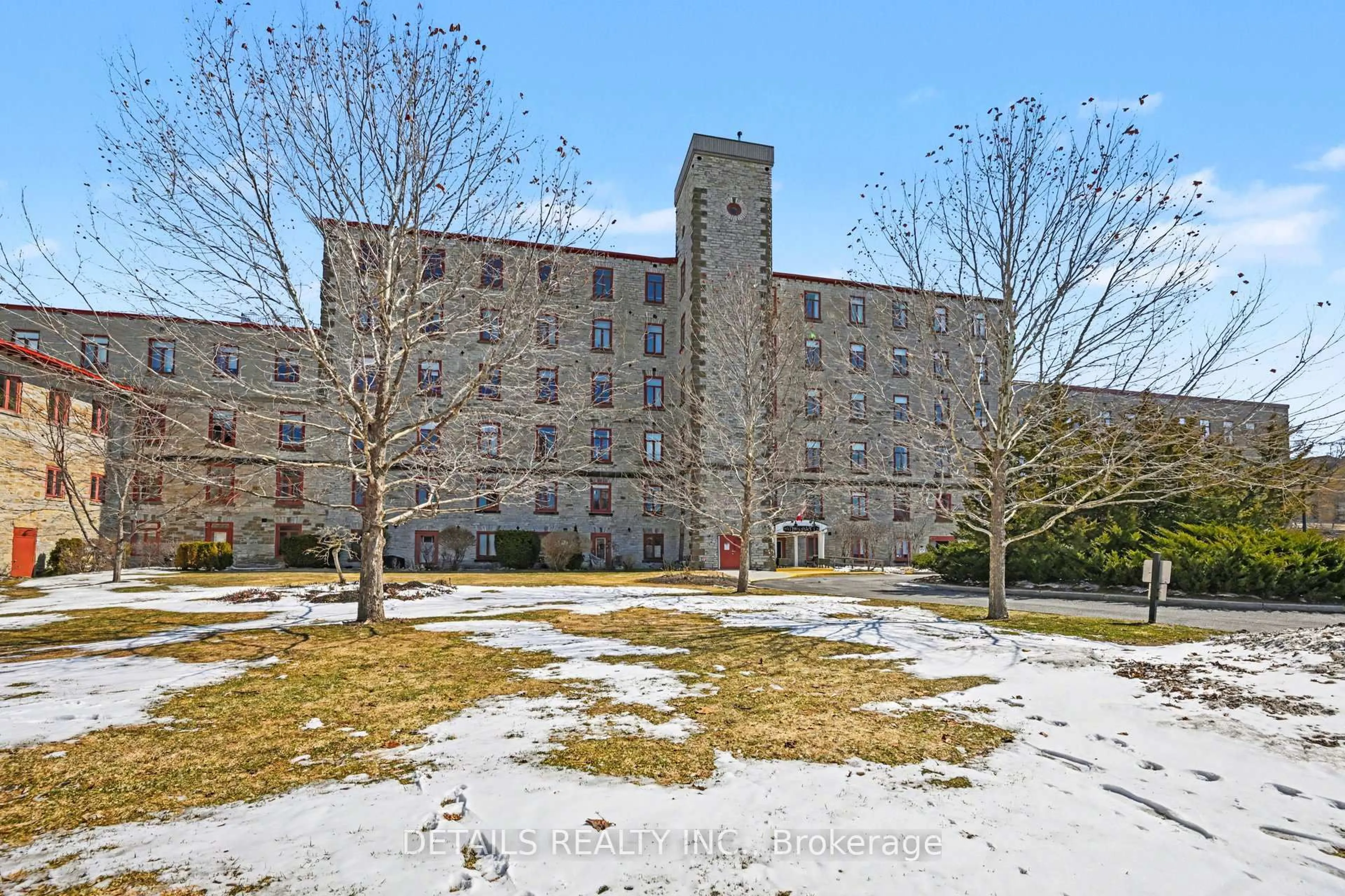 A pic from outside/outdoor area/front of a property/back of a property/a pic from drone, building for 1 Rosamond St #311, Almonte Ontario K0A 1A0