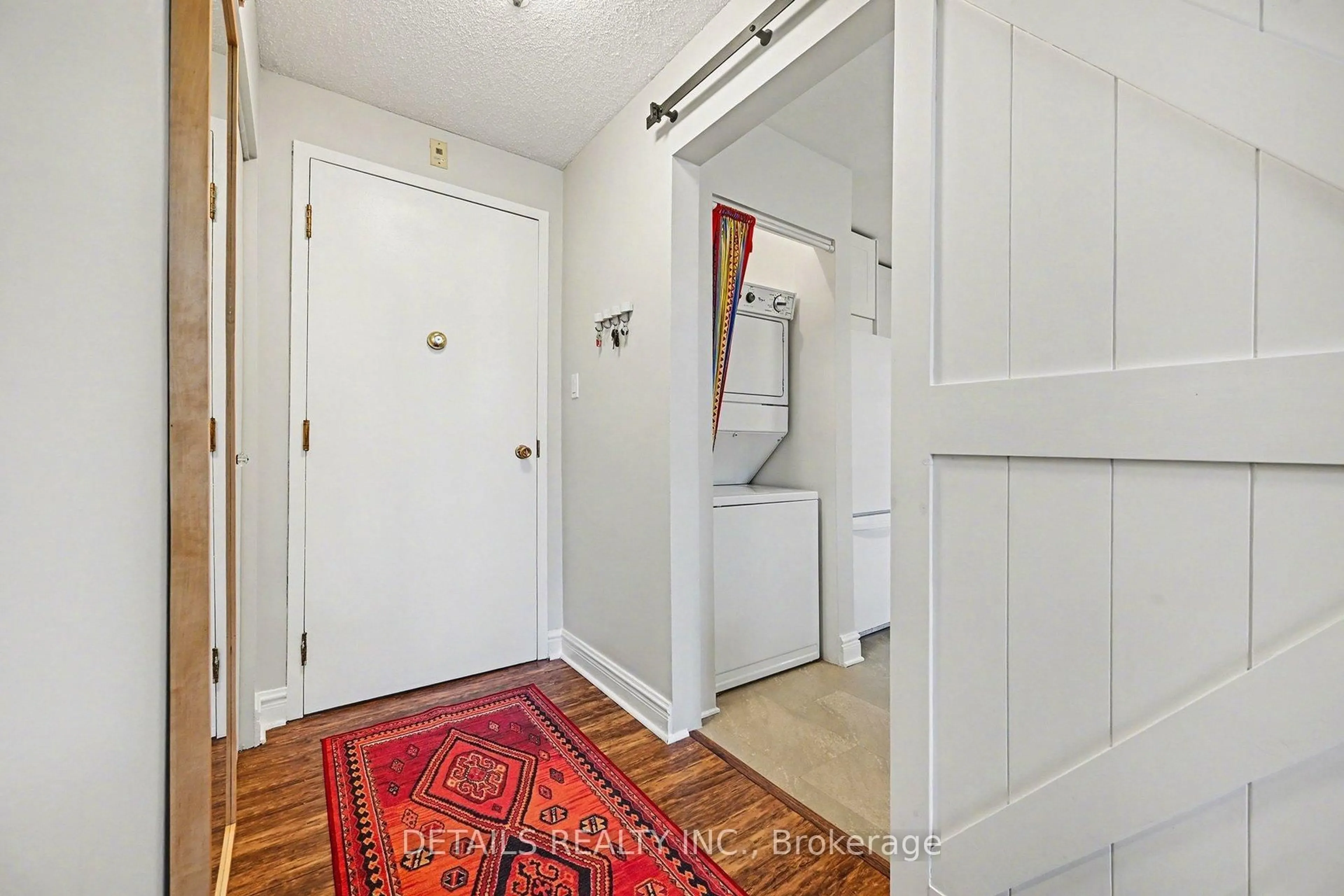 Indoor entryway for 1 Rosamond St #311, Almonte Ontario K0A 1A0
