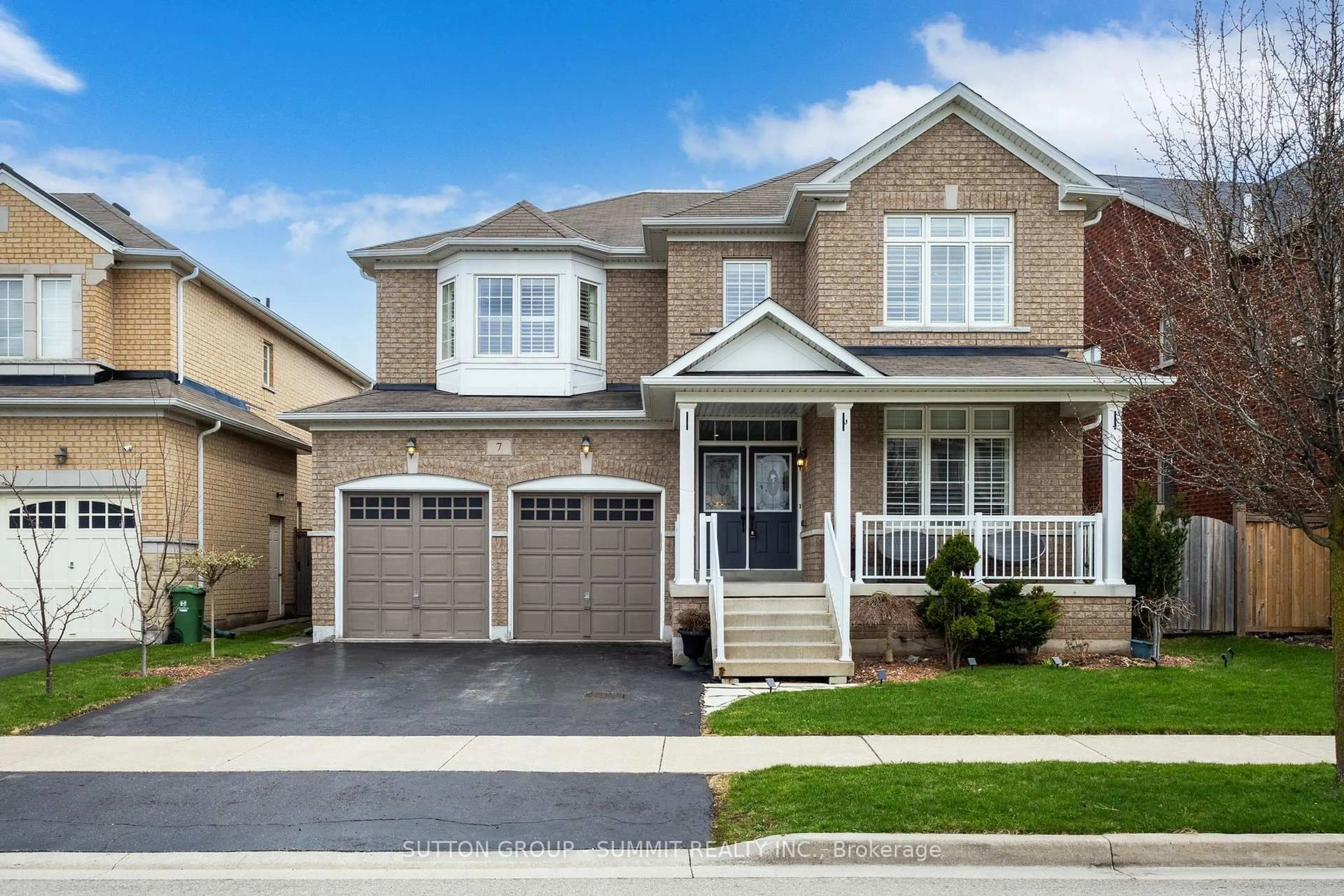 Home with brick exterior material, street for 7 Attridge Cres, Hamilton Ontario L8B 0R5