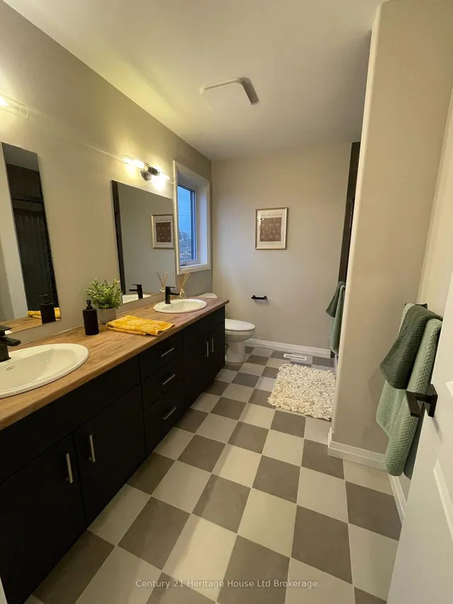 339 Anderson St, Woodstock 2