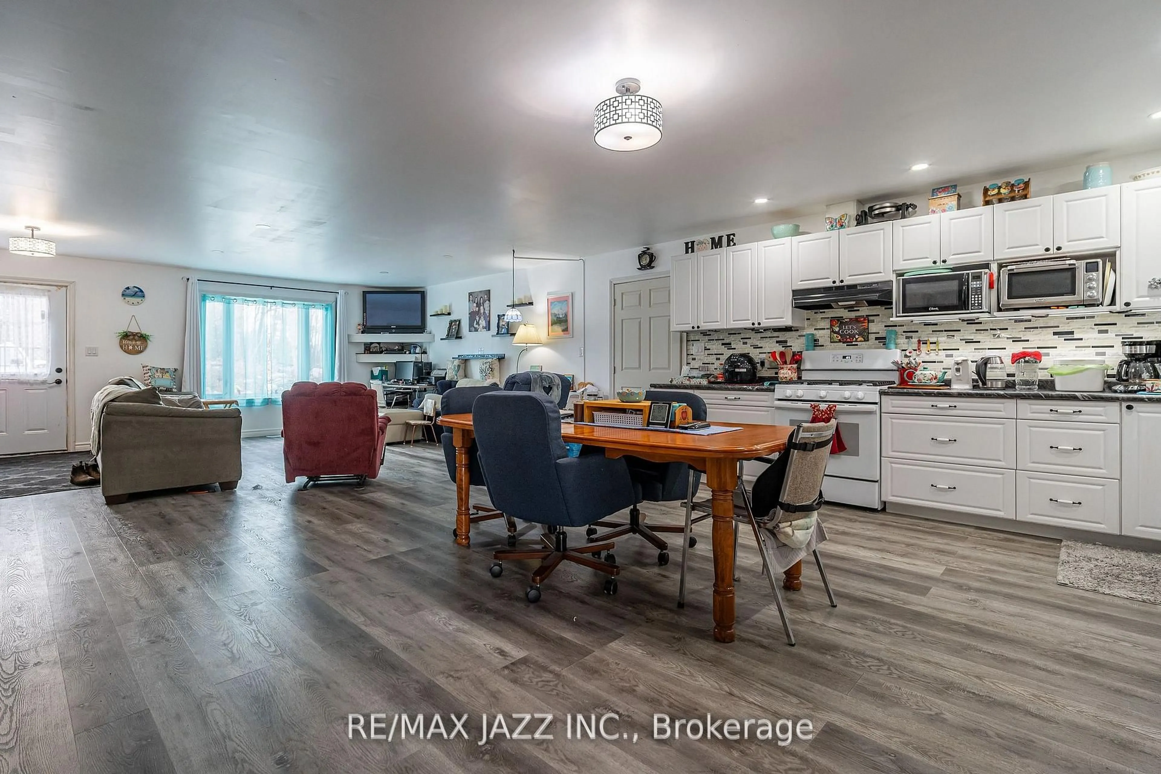 Open concept kitchen, unknown for 1167 Belmont Township 2 Line, Havelock-Belmont-Methuen Ontario K0L 1Z0