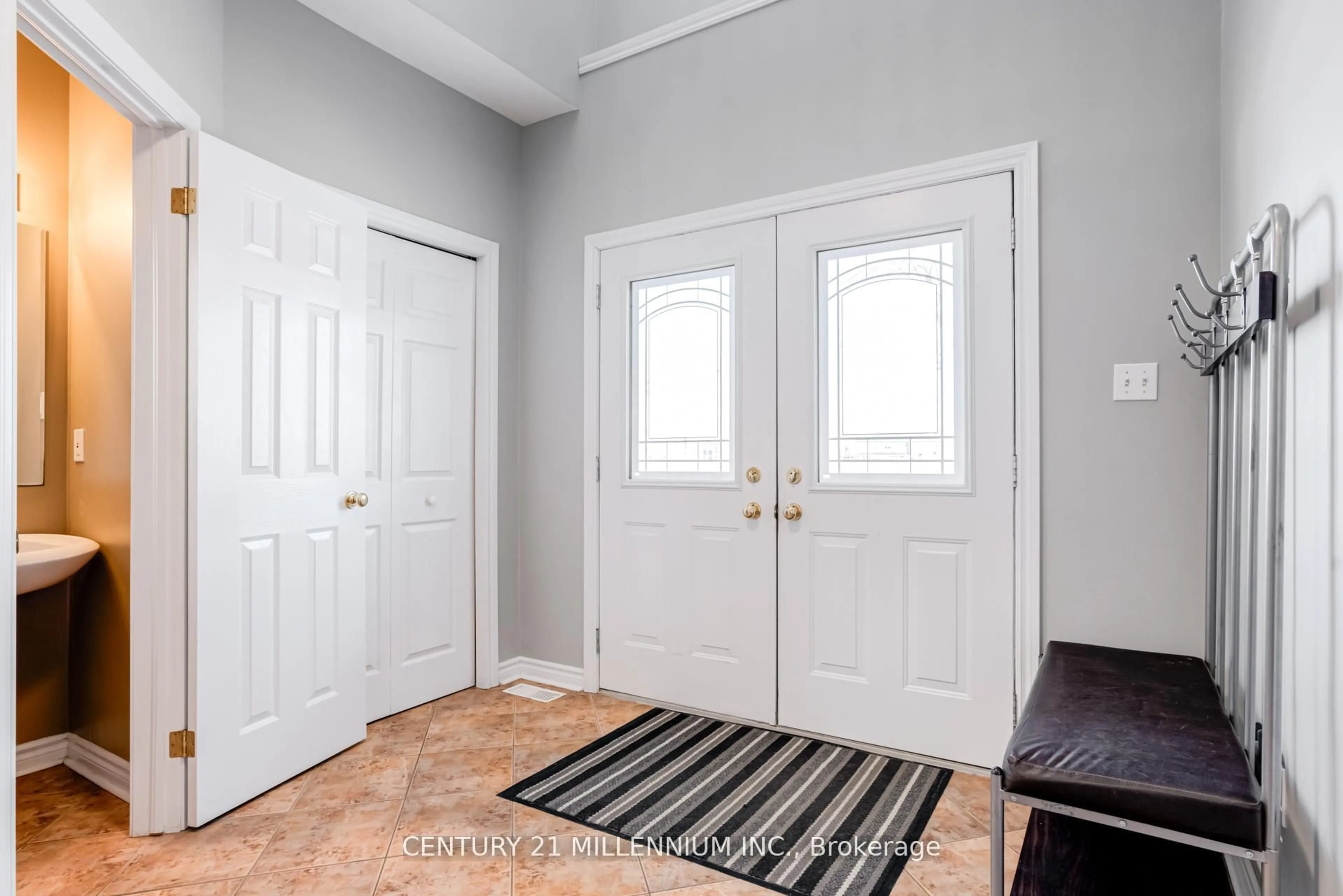 Indoor entryway for 42 Frasson Dr, Guelph Ontario N1E 7J9