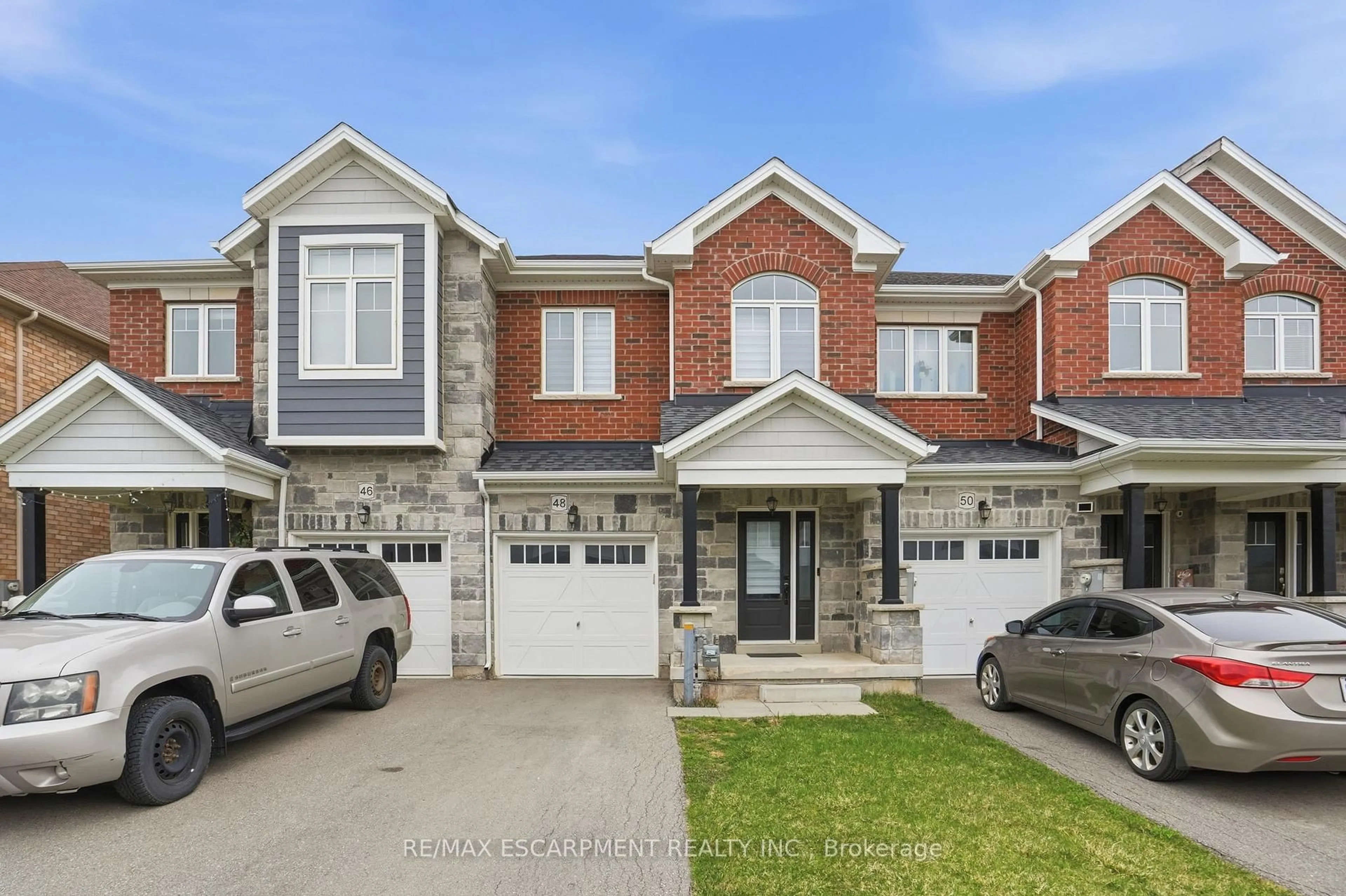 Home with brick exterior material, street for 48 Harmony Way, Thorold Ontario L2V 0H1