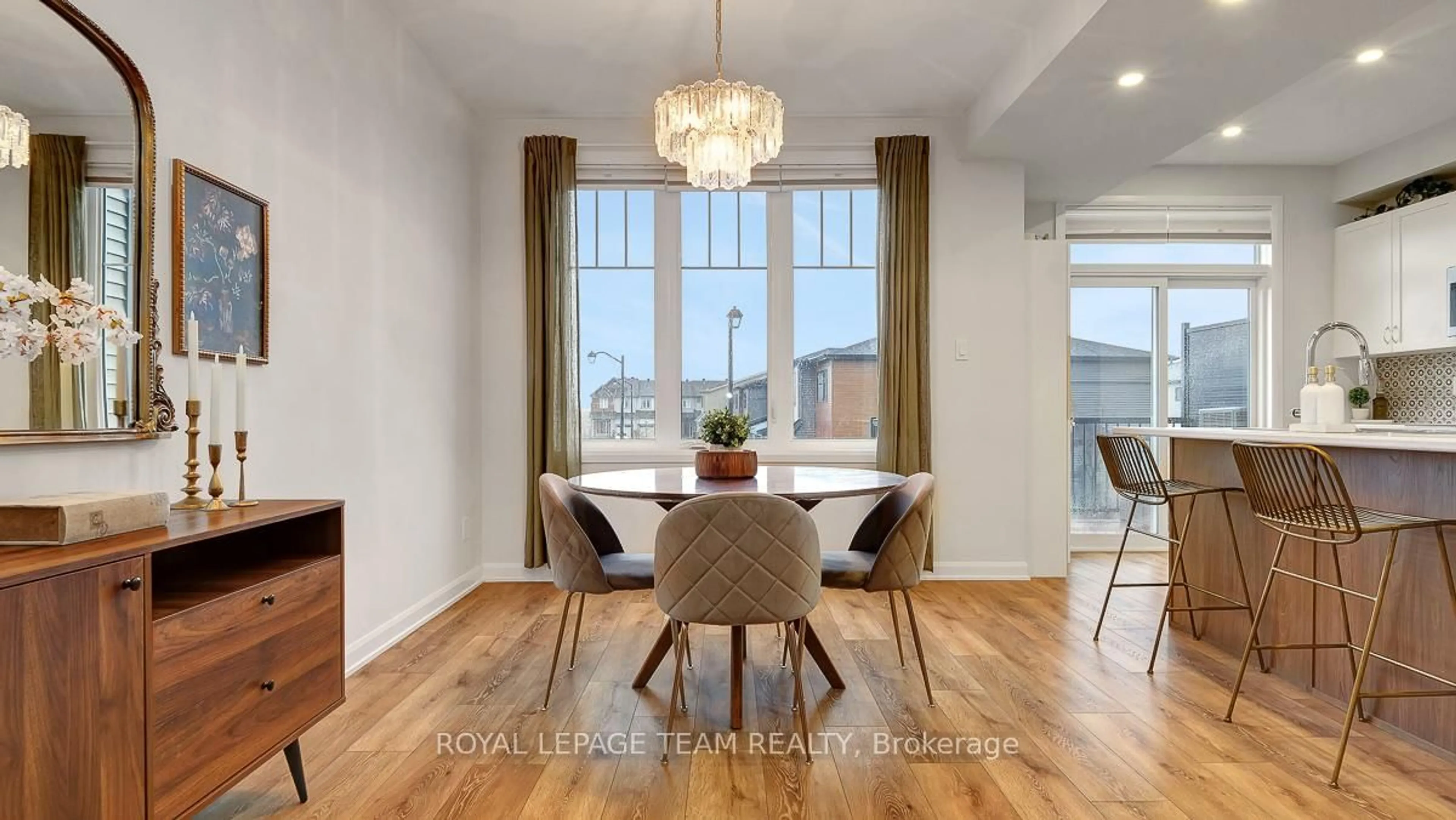 Dining room, wood/laminate floor for 520 Aglish Mews, Ottawa Ontario K2J 6Y2