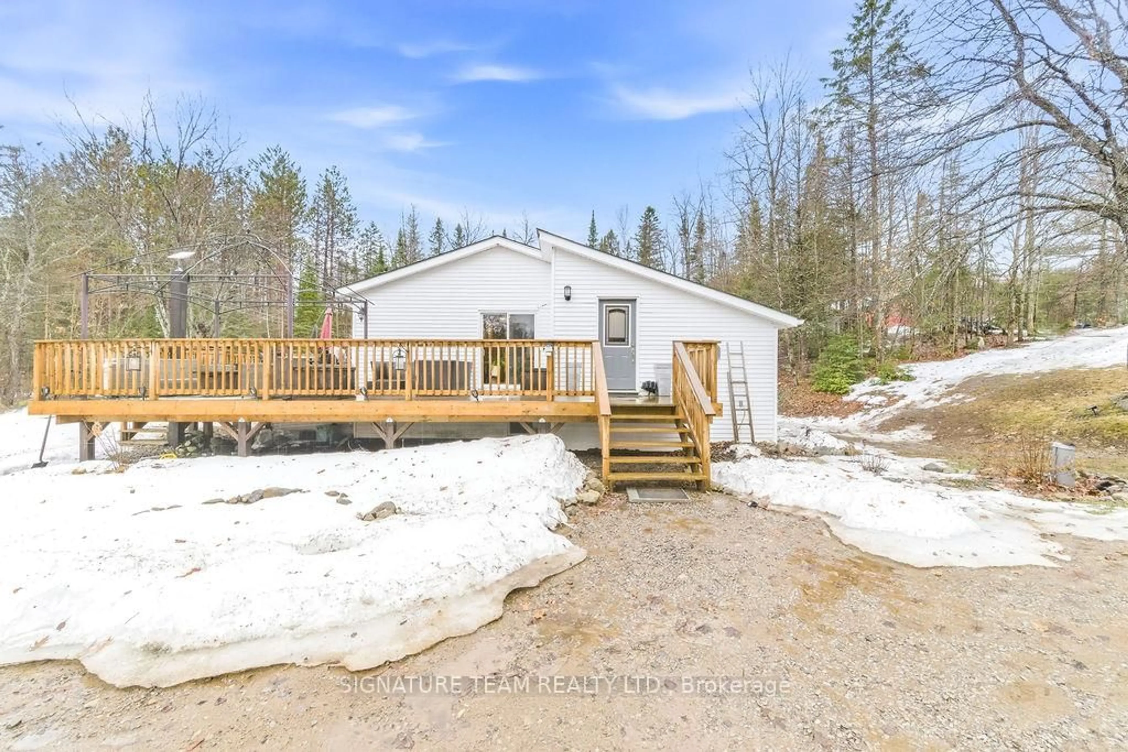 A pic from outside/outdoor area/front of a property/back of a property/a pic from drone, unknown for 96 Addington Rd. 6 Rd, Cloyne Ontario K0H 1K0