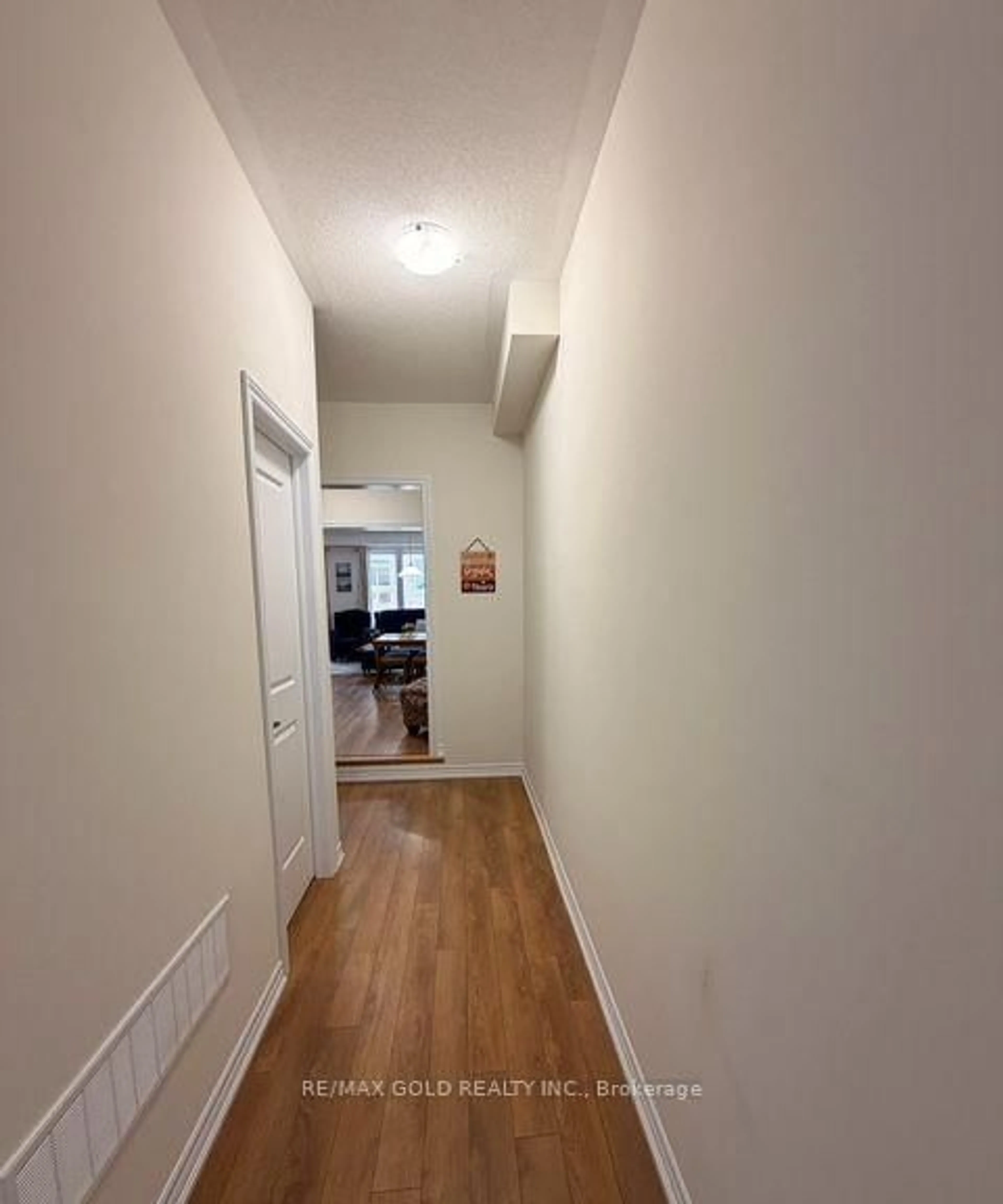 A pic of a room for 86 Molozzi St, Erin Ontario N0B 1T0