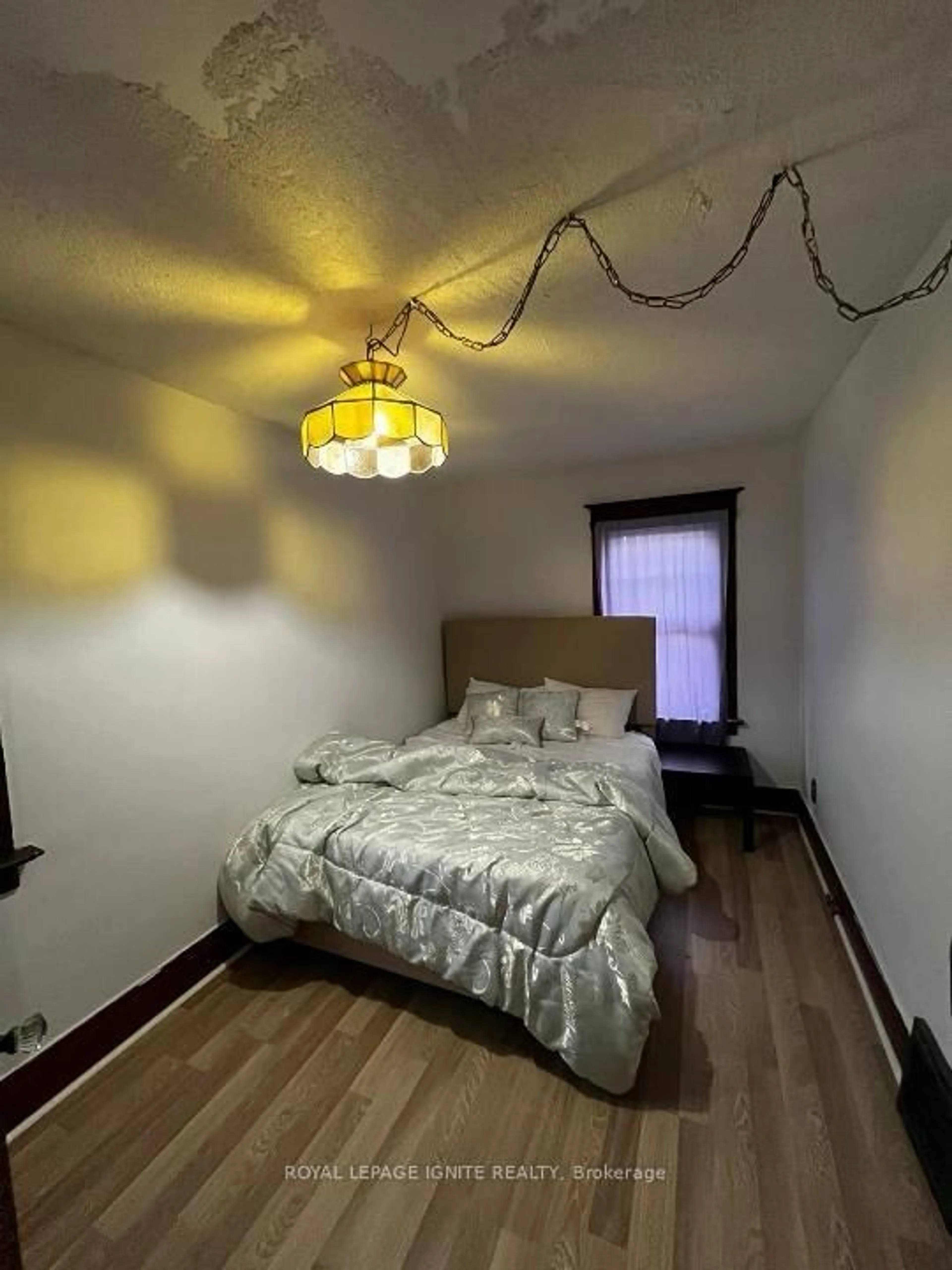 A pic of a room for 6399 Thorold Stone Rd, Niagara Falls Ontario L2J 1A9