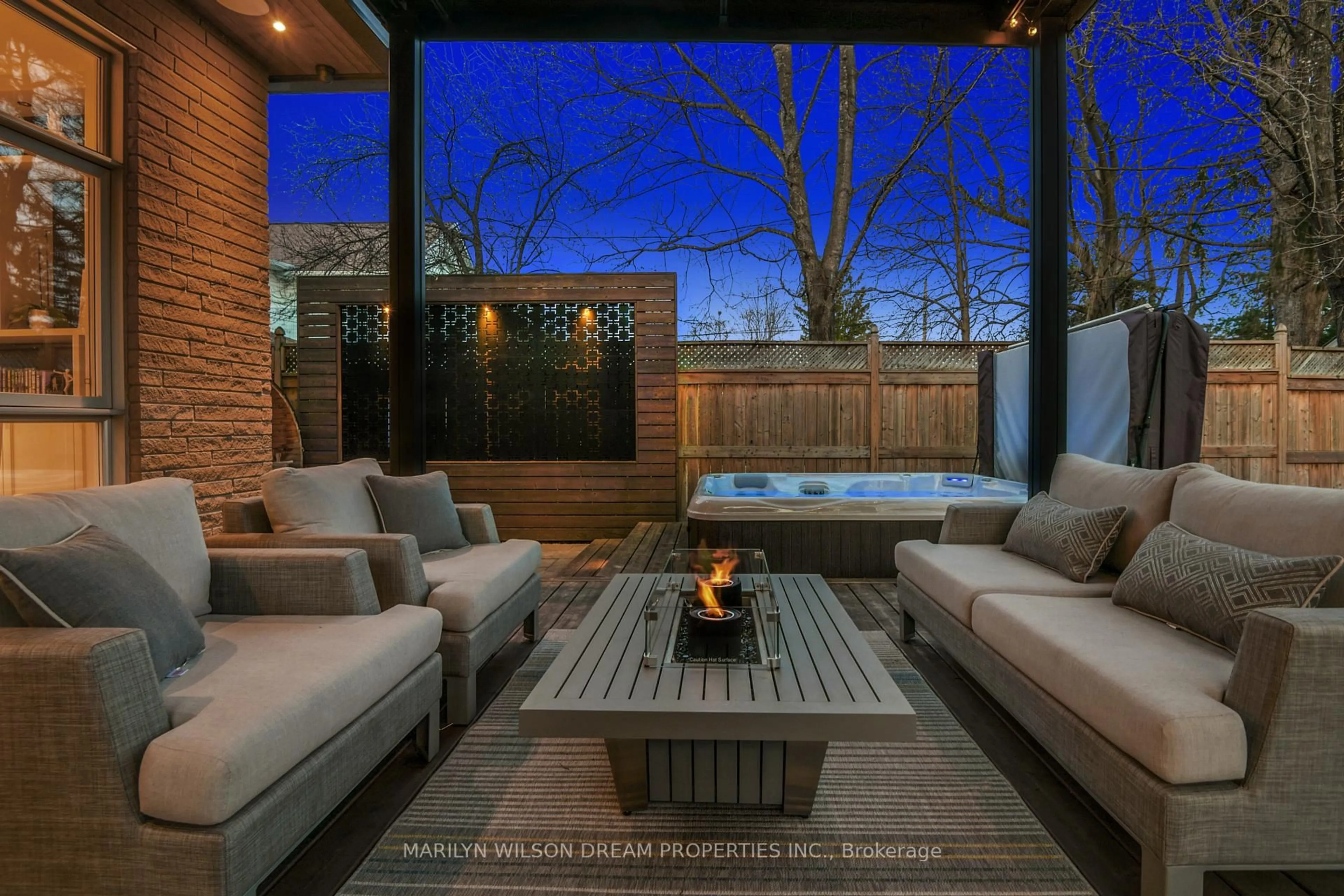 Patio, unknown for 294 Mountbatten Ave, Ottawa Ontario K1H 5W3