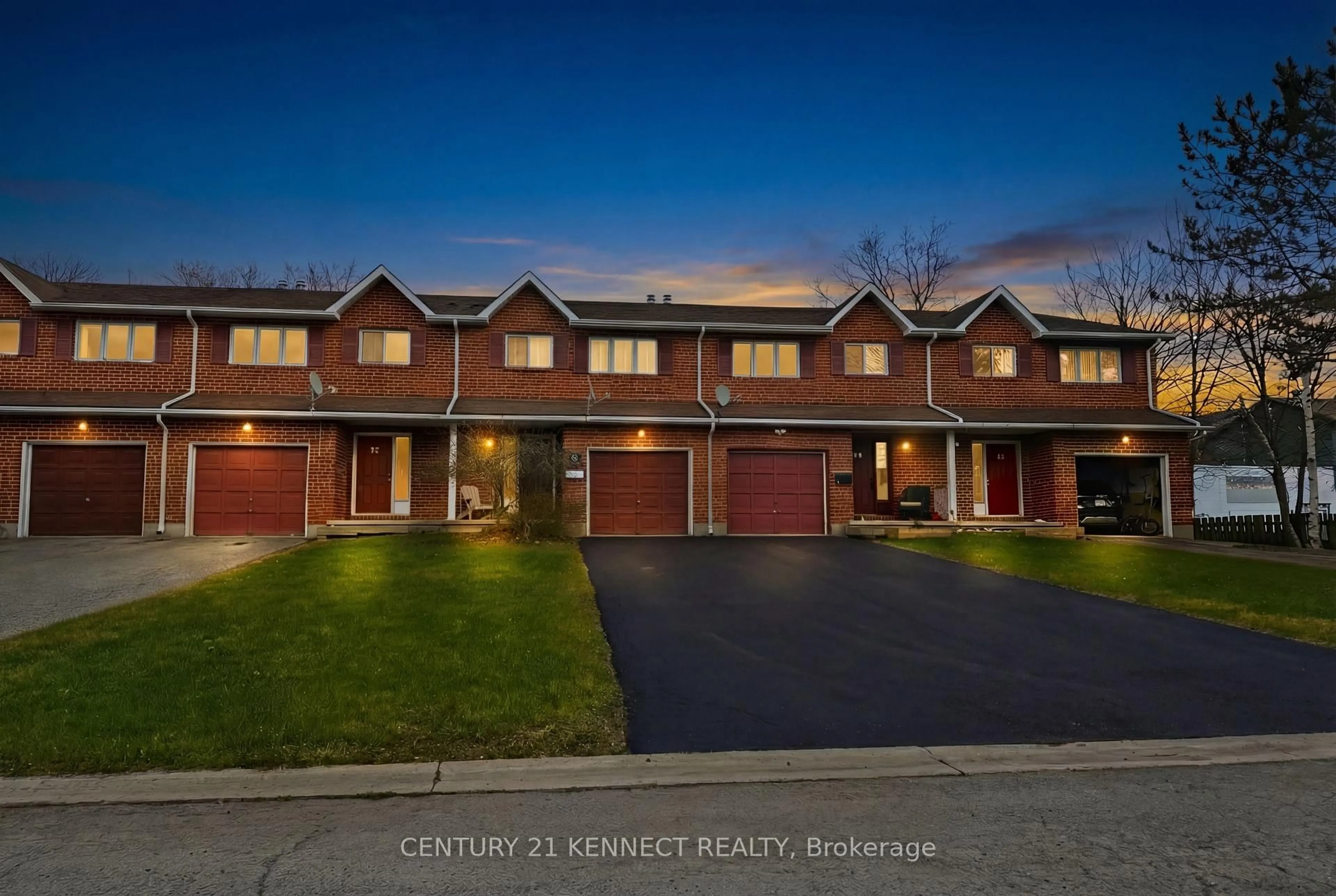 Home with brick exterior material, street for 36 Nelson Tr, Welland Ontario L3C 0J4