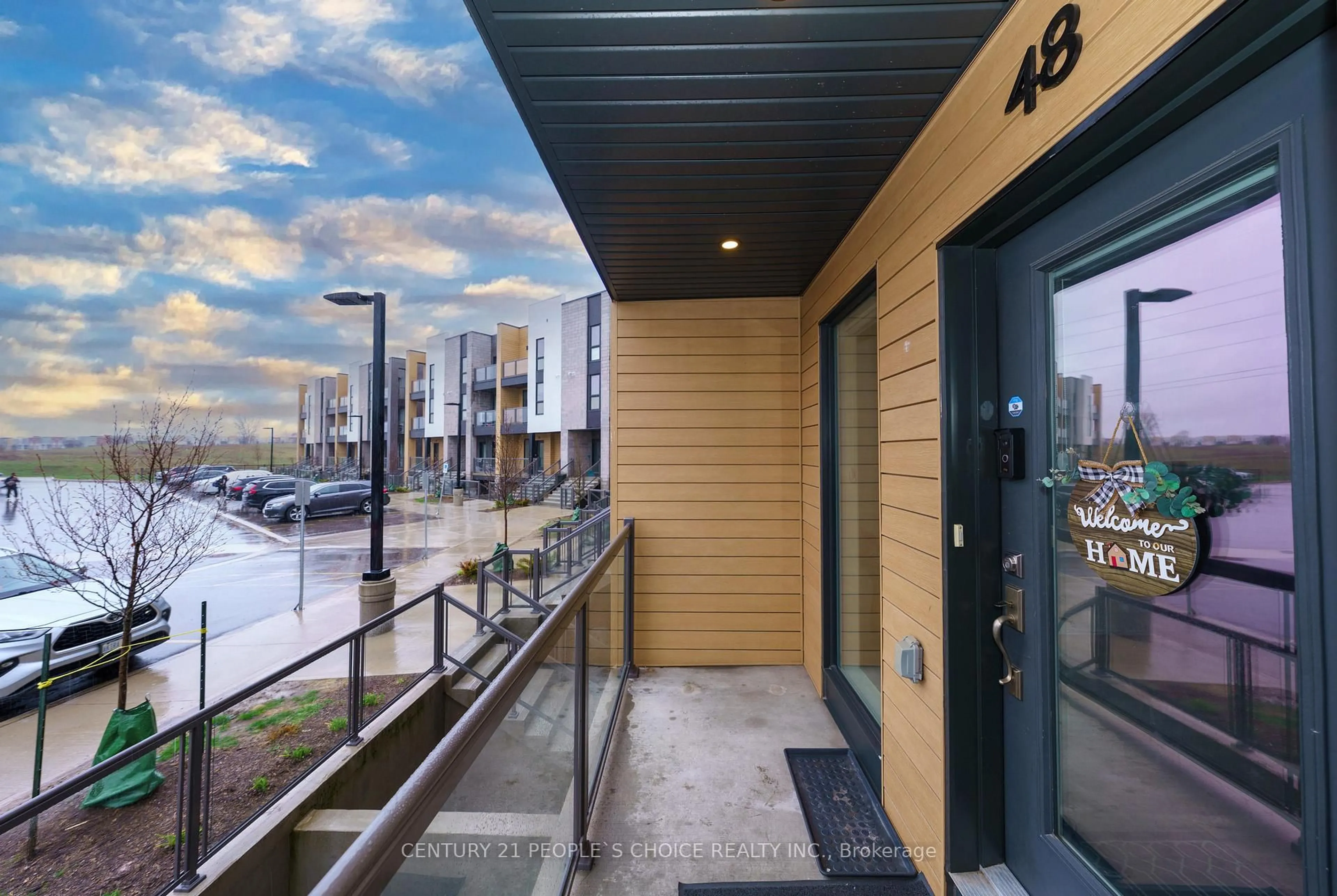 Patio, street for 261 Woodbine Ave ##48, Kitchener Ontario N2R 0S7