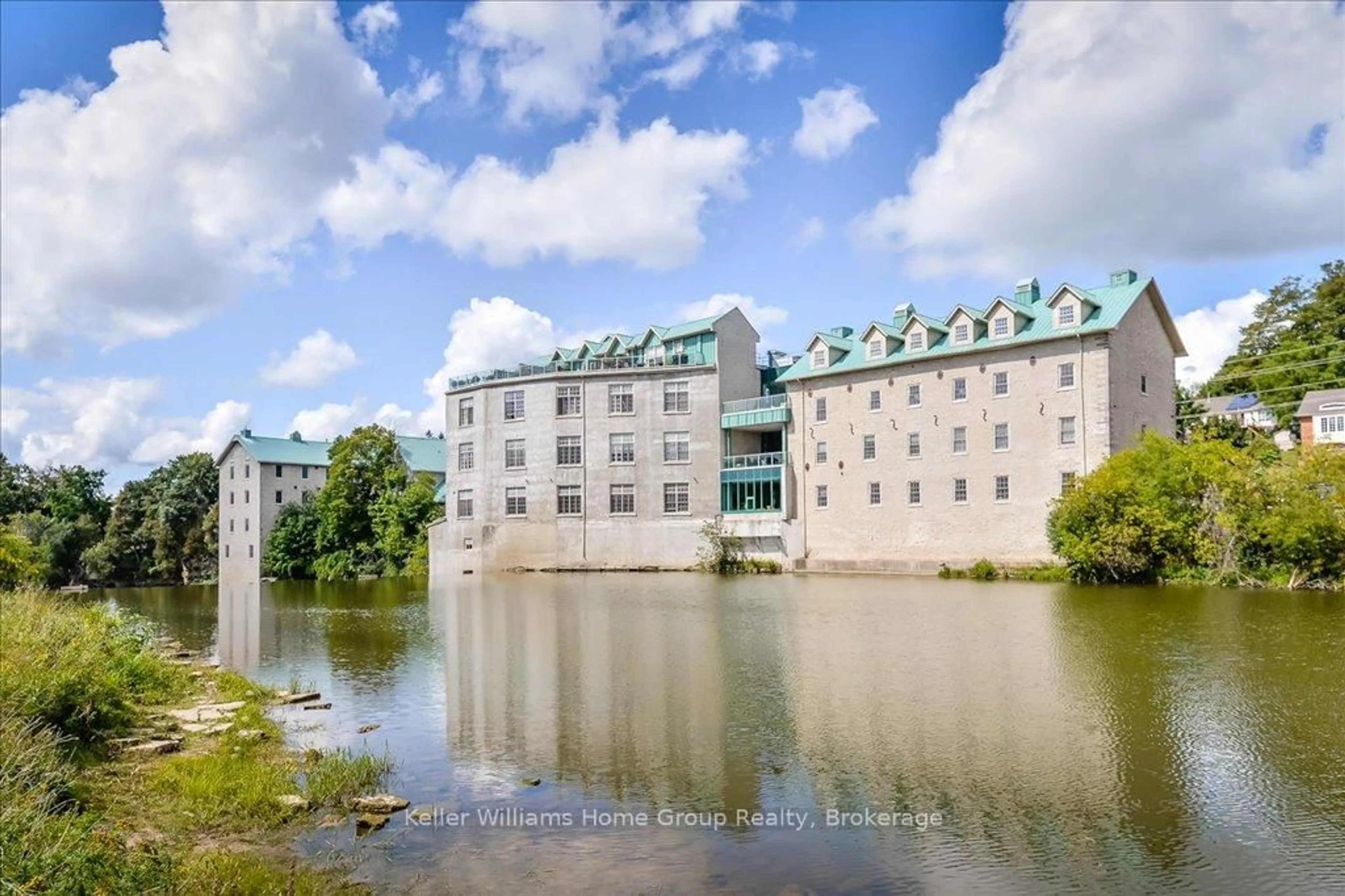 Unknown for 478 St Andrew St #104, Centre Wellington Ontario N1M 3V7