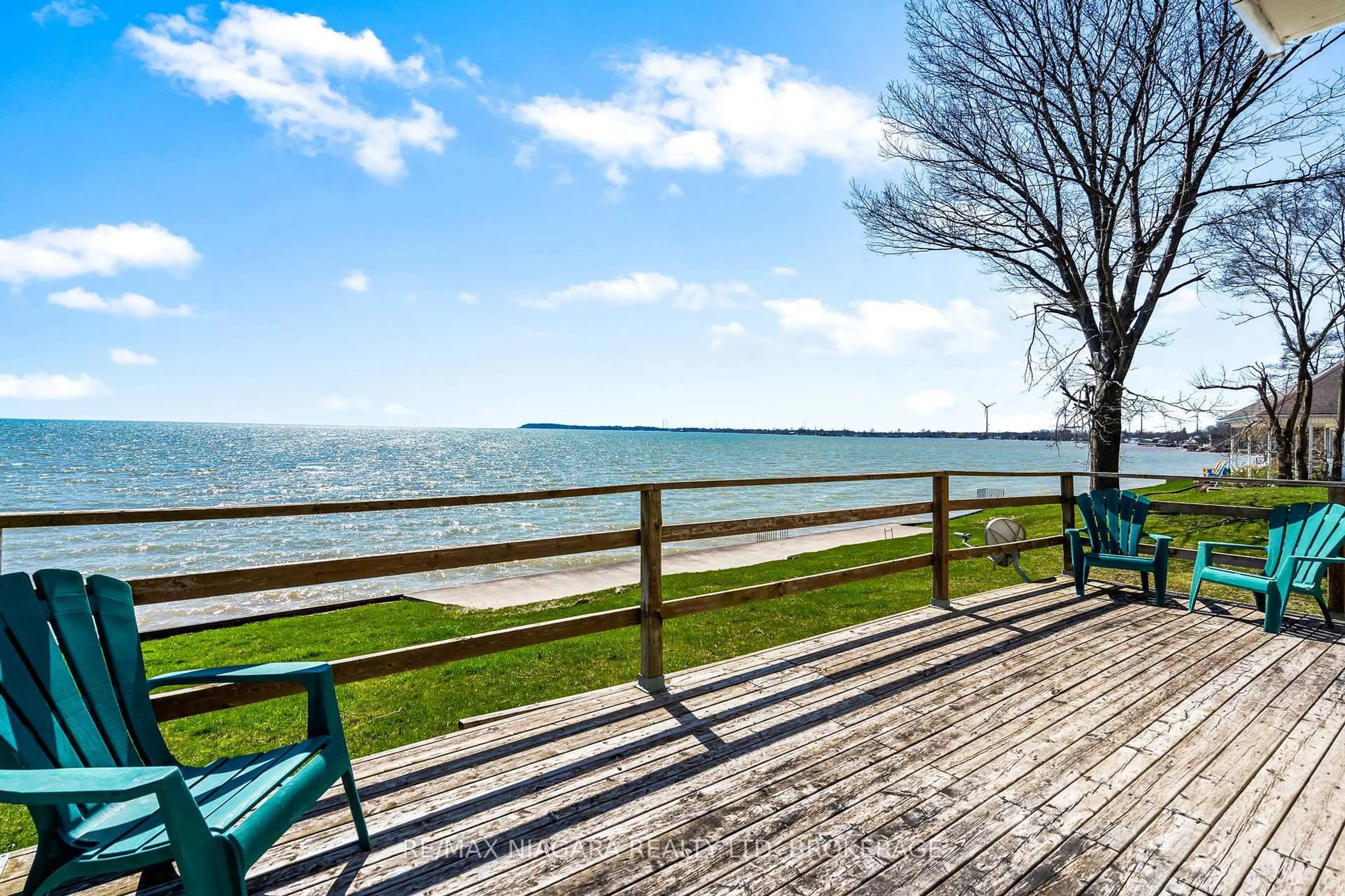 Patio, water/lake/river/ocean view for 13165 Lakeshore Rd, Wainfleet Ontario L0S 1V0