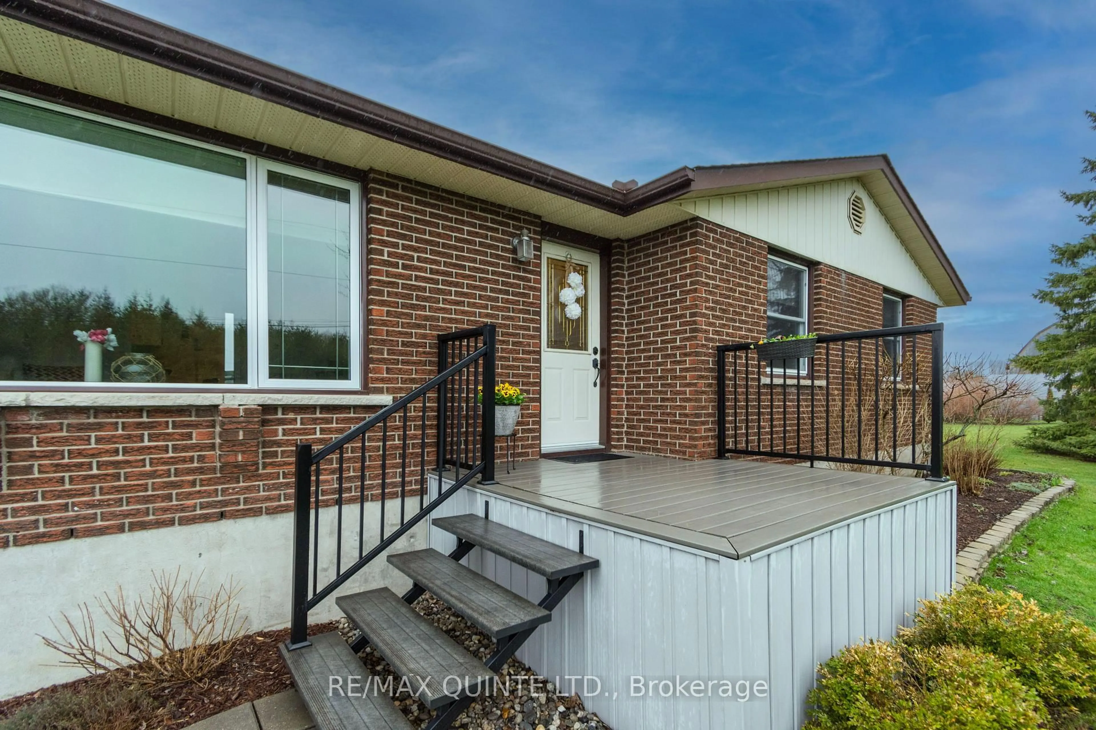 Home with brick exterior material, street for 478 Frankford Rd, Quinte West Ontario K0K 2B0