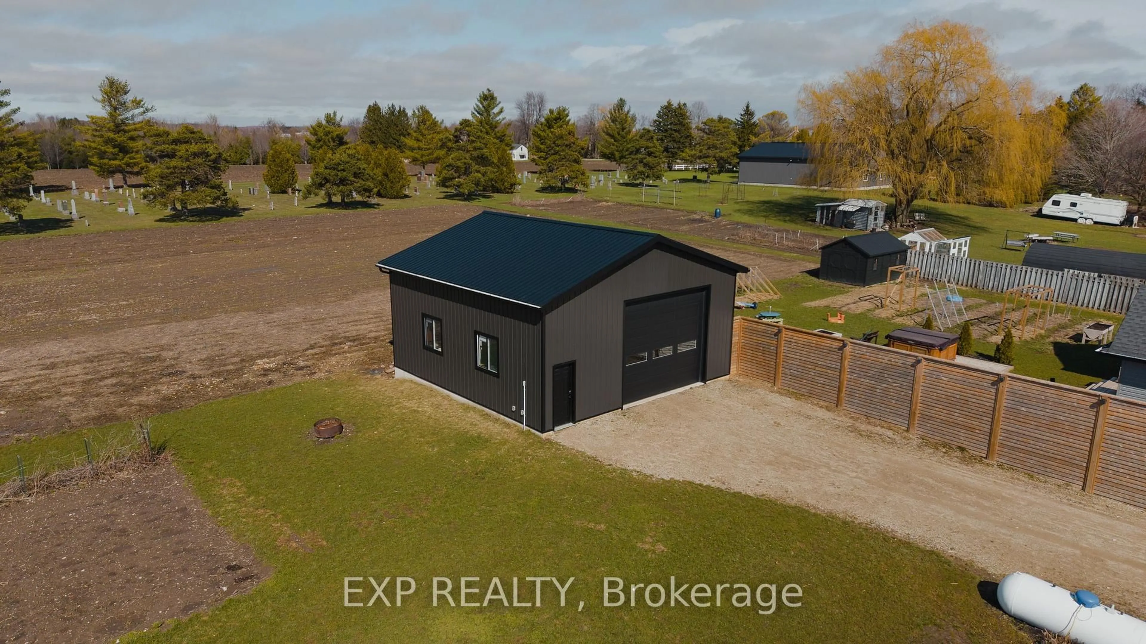 A pic from outside/outdoor area/front of a property/back of a property/a pic from drone, building for 43830 Cranbrook Rd, Huron East Ontario N0G 1H0