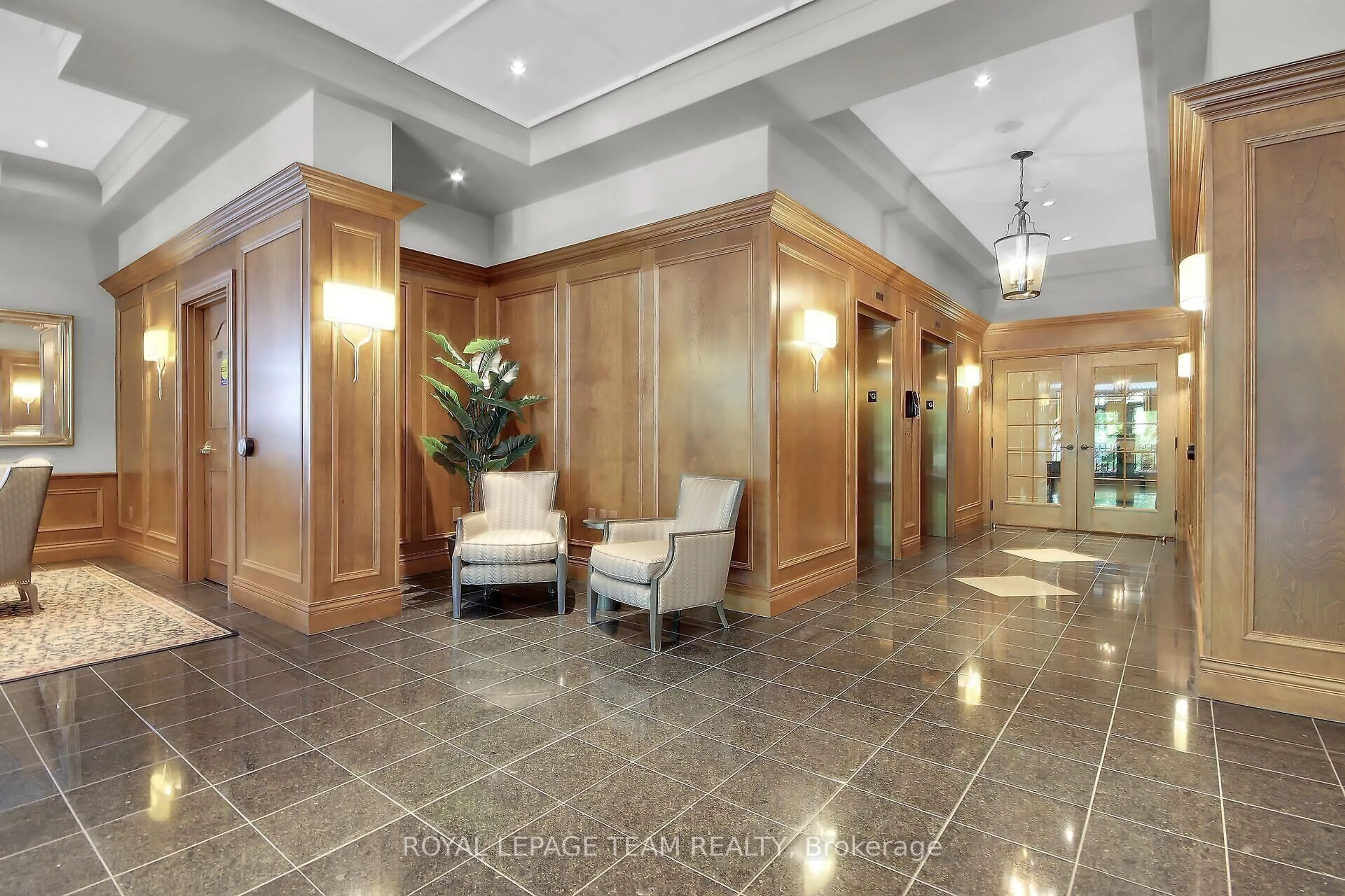 Lobby for 131 Wurtemburg St #1104, Ottawa Ontario K1N 1J2