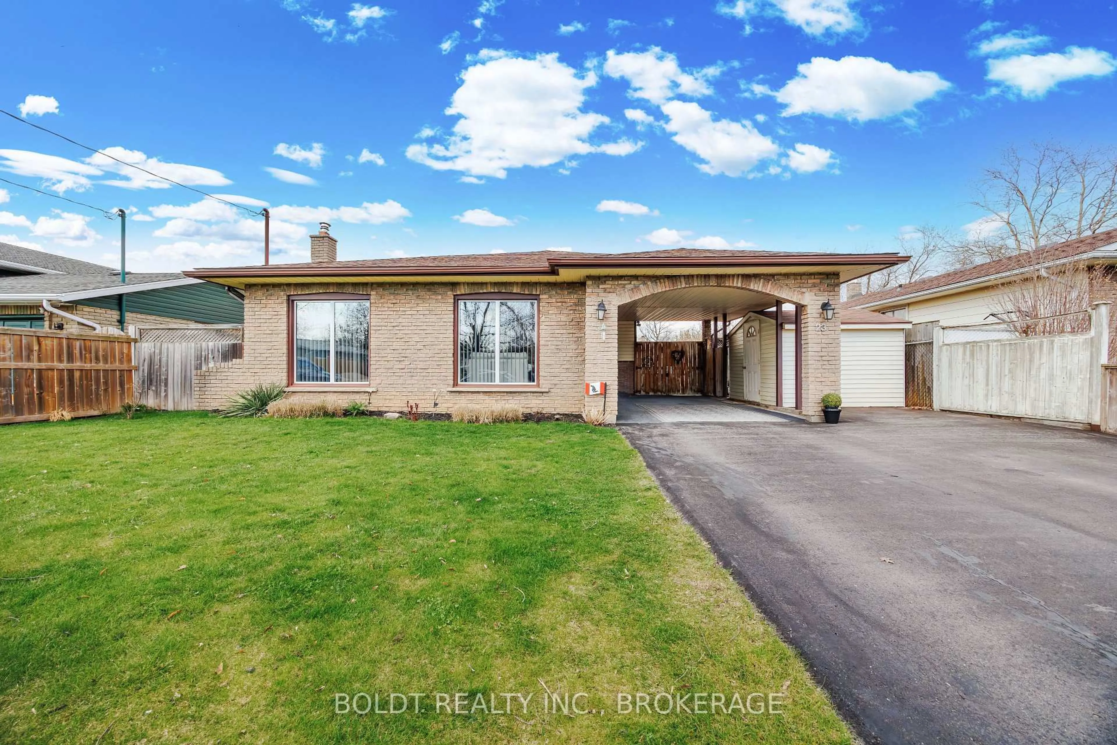 A pic from outside/outdoor area/front of a property/back of a property/a pic from drone, street for 23 Acadia Cres, St. Catharines Ontario L2P 1H7