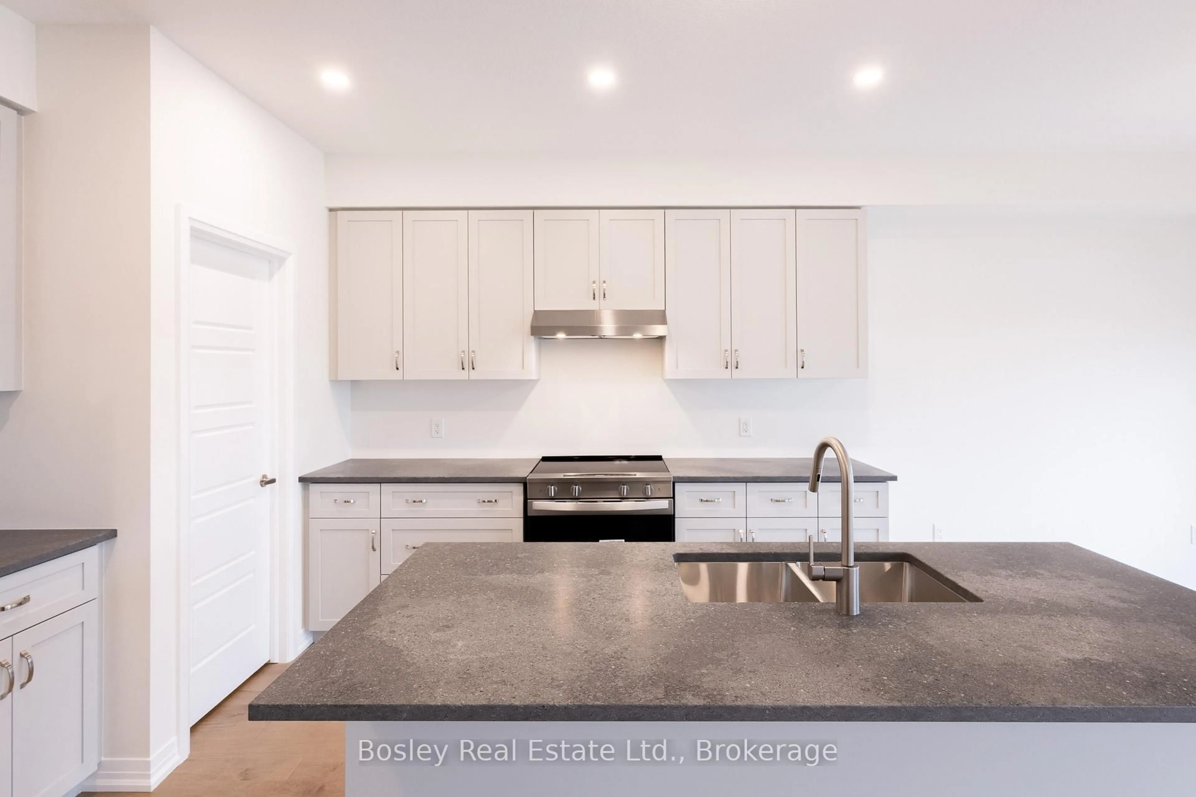 Open concept kitchen, unknown for 118 Imrie Rd, Centre Wellington Ontario N0B 1S0