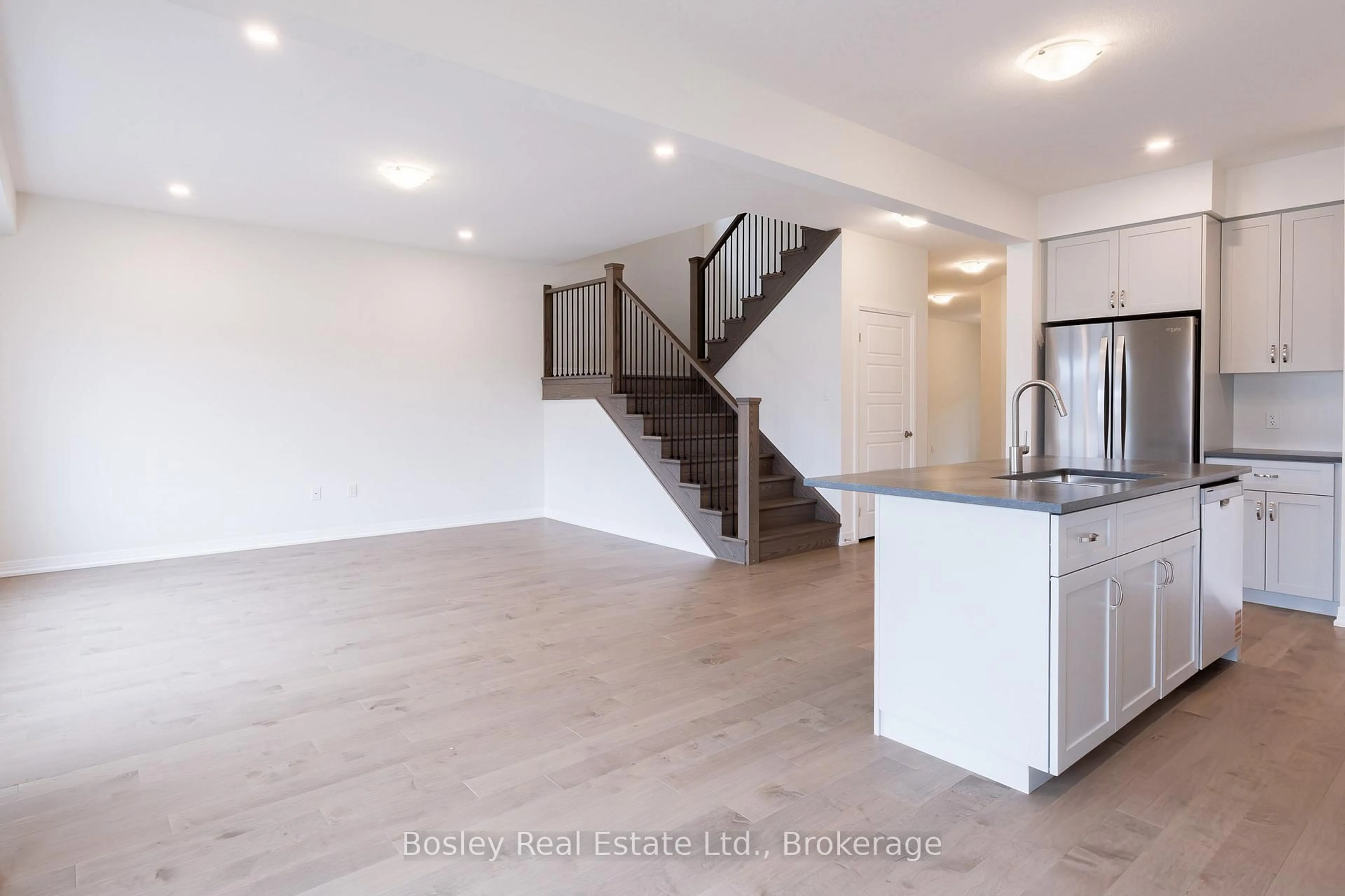 Unknown for 118 Imrie Rd, Centre Wellington Ontario N0B 1S0