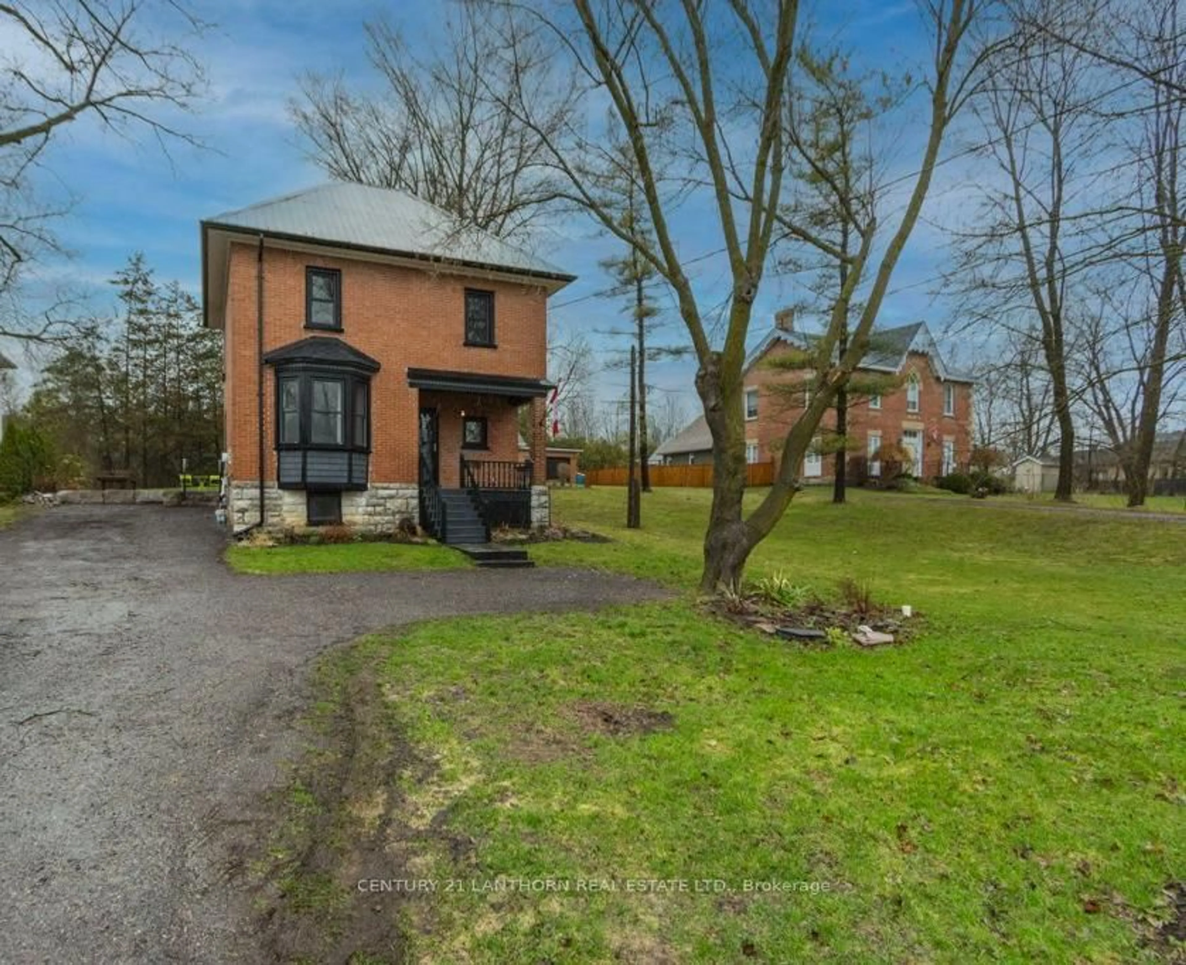 A pic from outside/outdoor area/front of a property/back of a property/a pic from drone, street for 320 Grand Rd, Trent Hills Ontario K0L 1L0