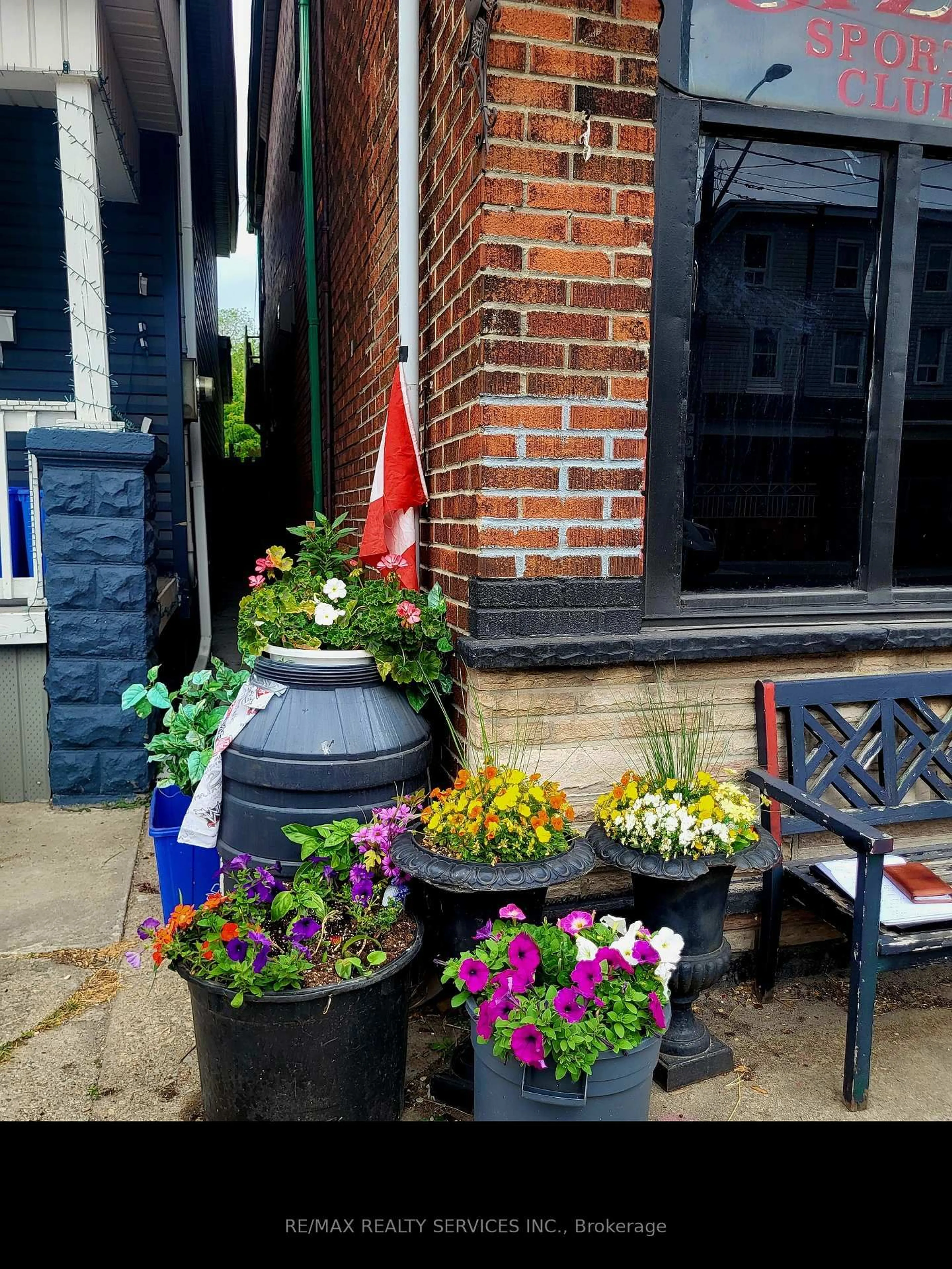 Patio, street for 197 Sherman Ave, Hamilton Ontario L8L 6M8