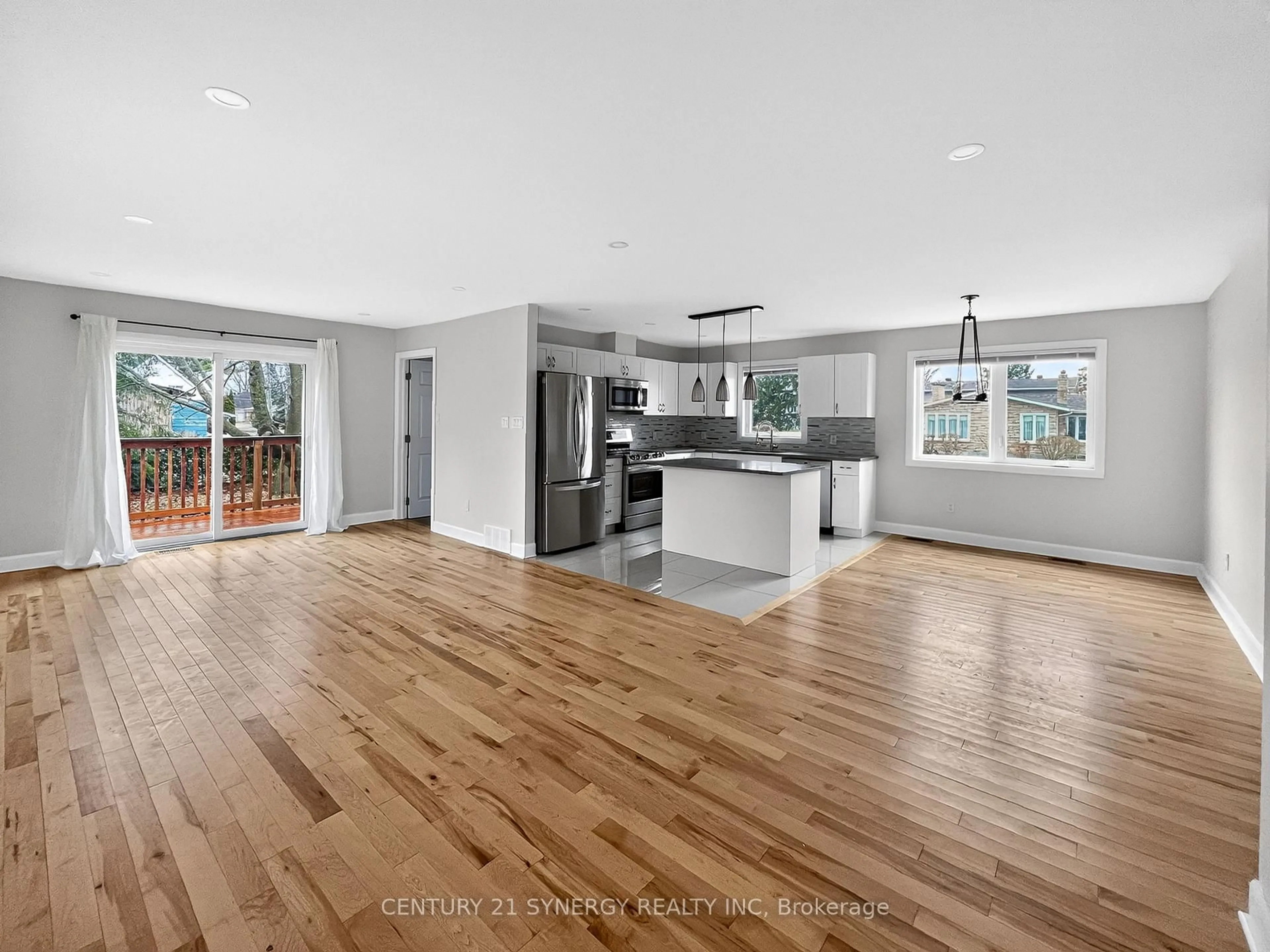 Open concept kitchen, wood/laminate floor for 756 Laval St, Casselman Ontario K0A 1M0