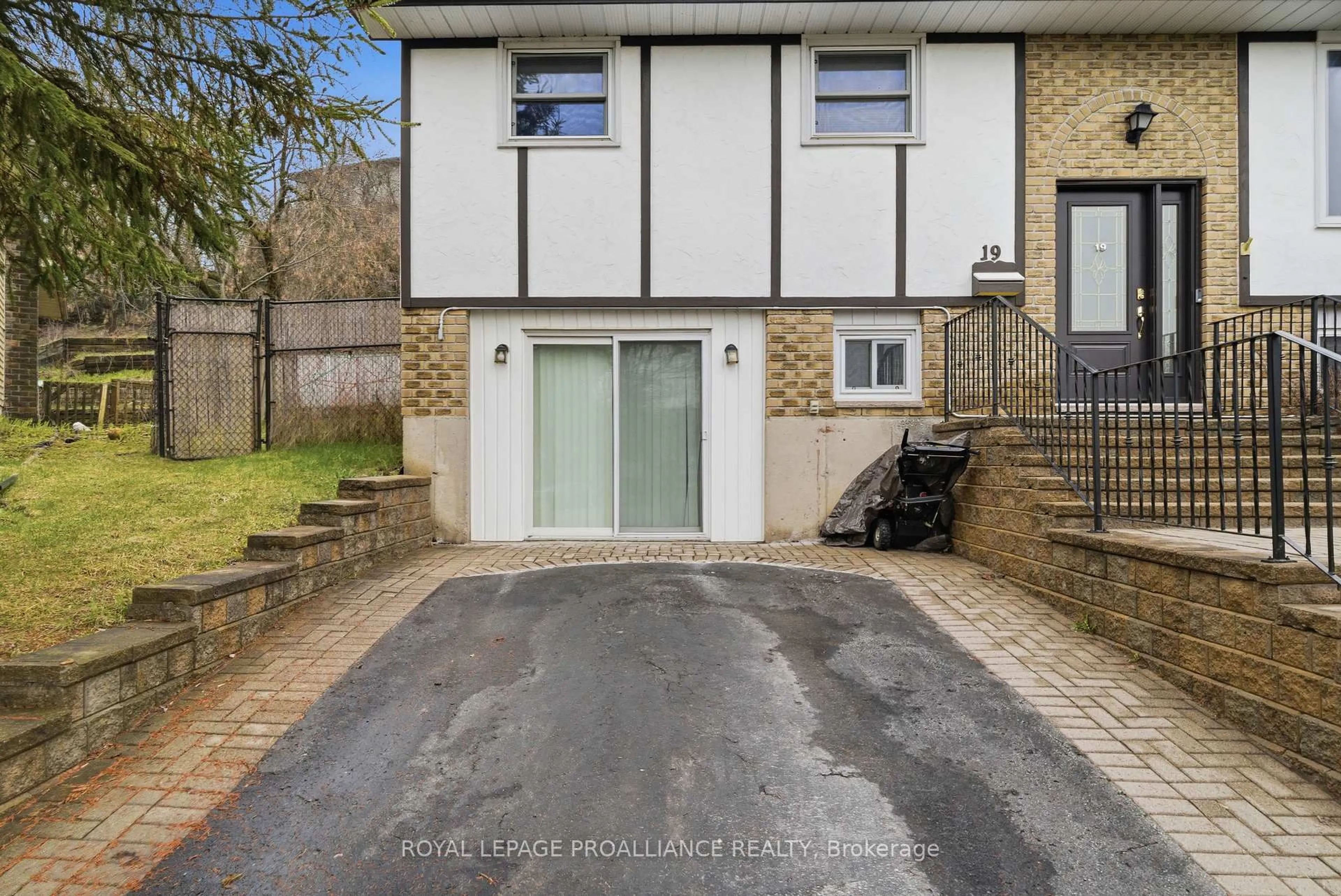 A pic from outside/outdoor area/front of a property/back of a property/a pic from drone, street for 19 Allore Ave, Quinte West Ontario K8V 6K2