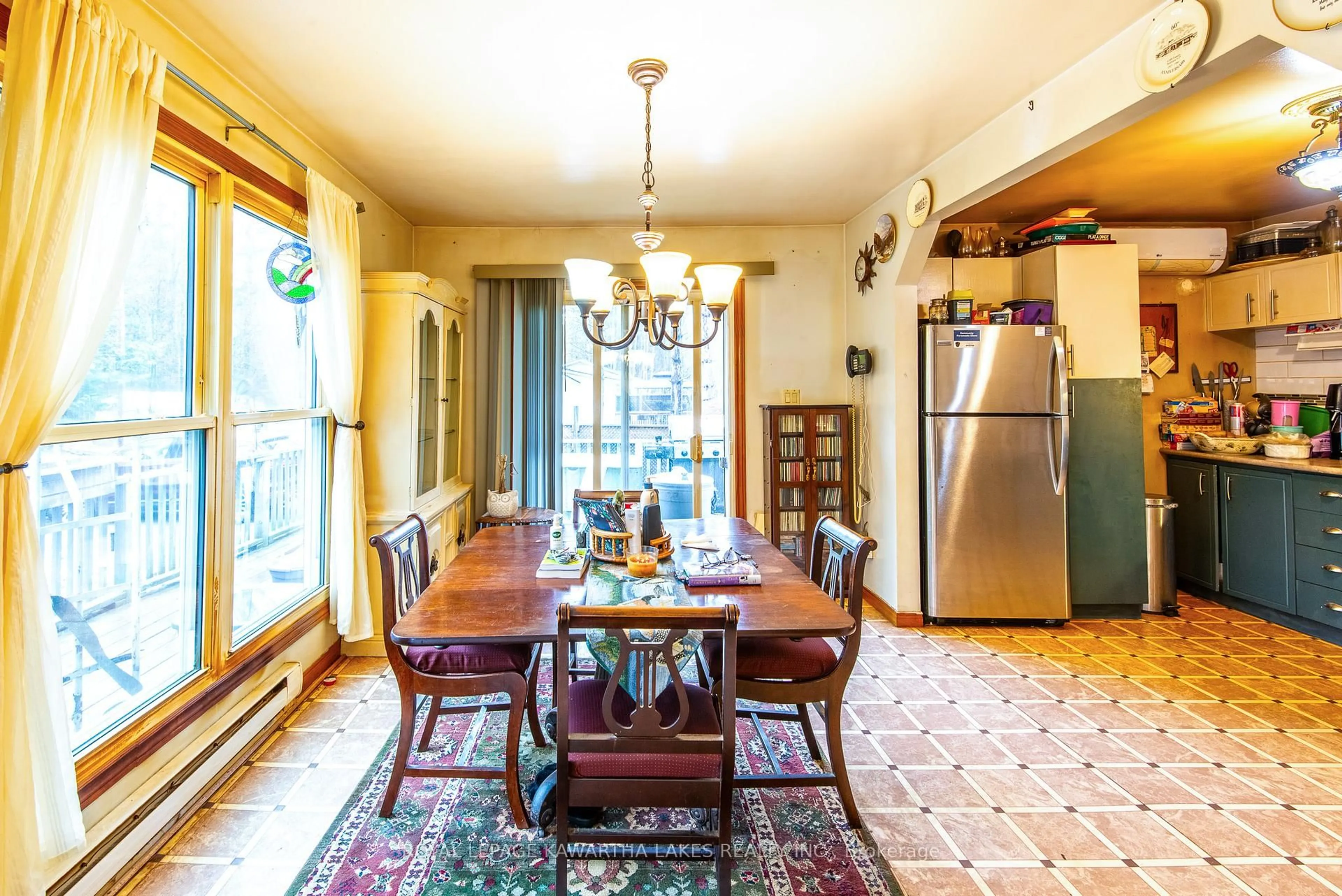 Dining room, ceramic/tile floor for 15 Benson Blvd, Kawartha Lakes Ontario K0M 1K0