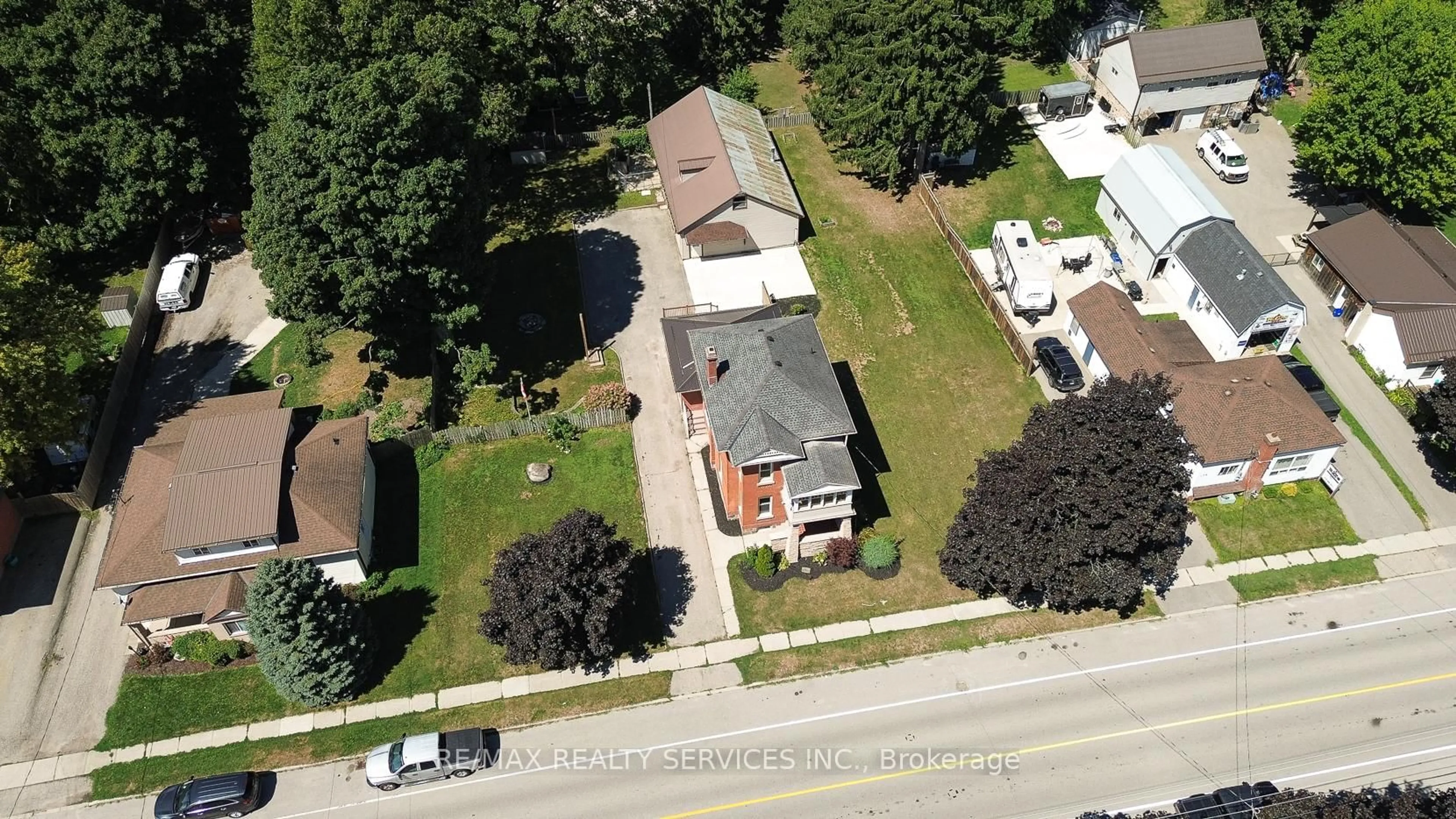 A pic from outside/outdoor area/front of a property/back of a property/a pic from drone, street for 152 Blandford St, East Zorra-Tavistock Ontario N0J 1M0