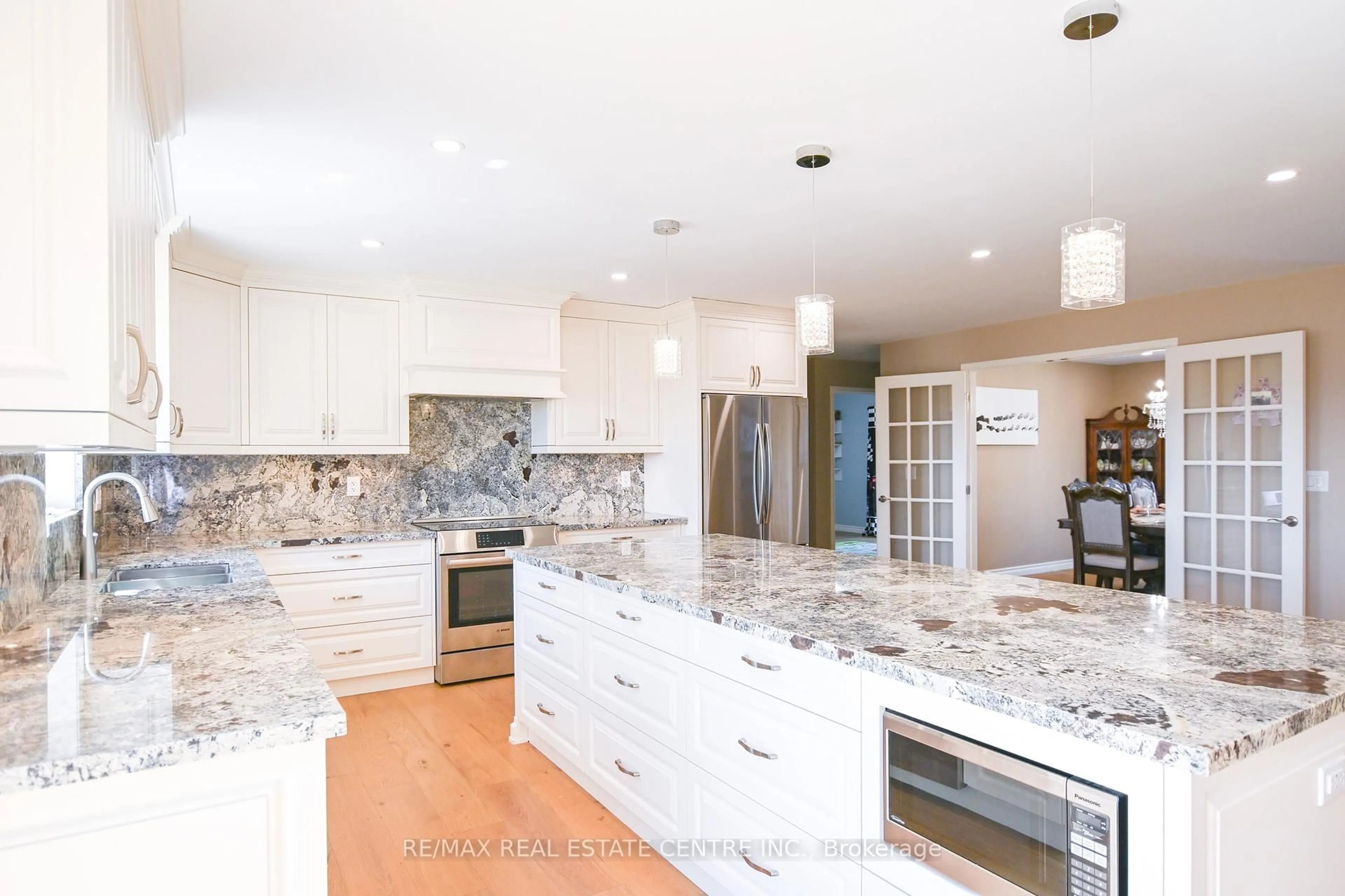 Contemporary kitchen, ceramic/tile floor for 1765 10th line west, Trent Hills Ontario K0L 1L0