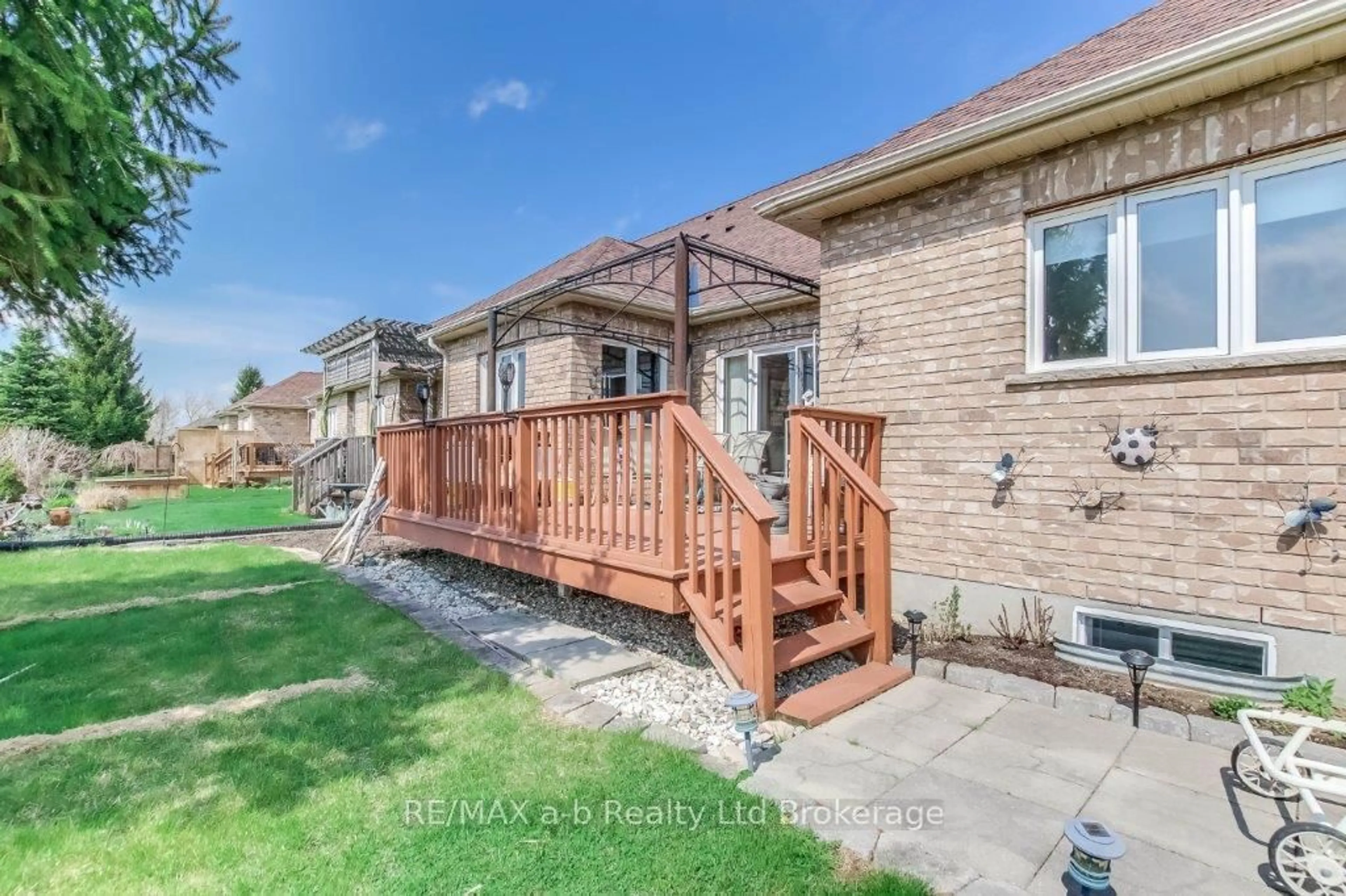 Unknown for 717 Garden Court Cres, Woodstock Ontario N4T 0A2