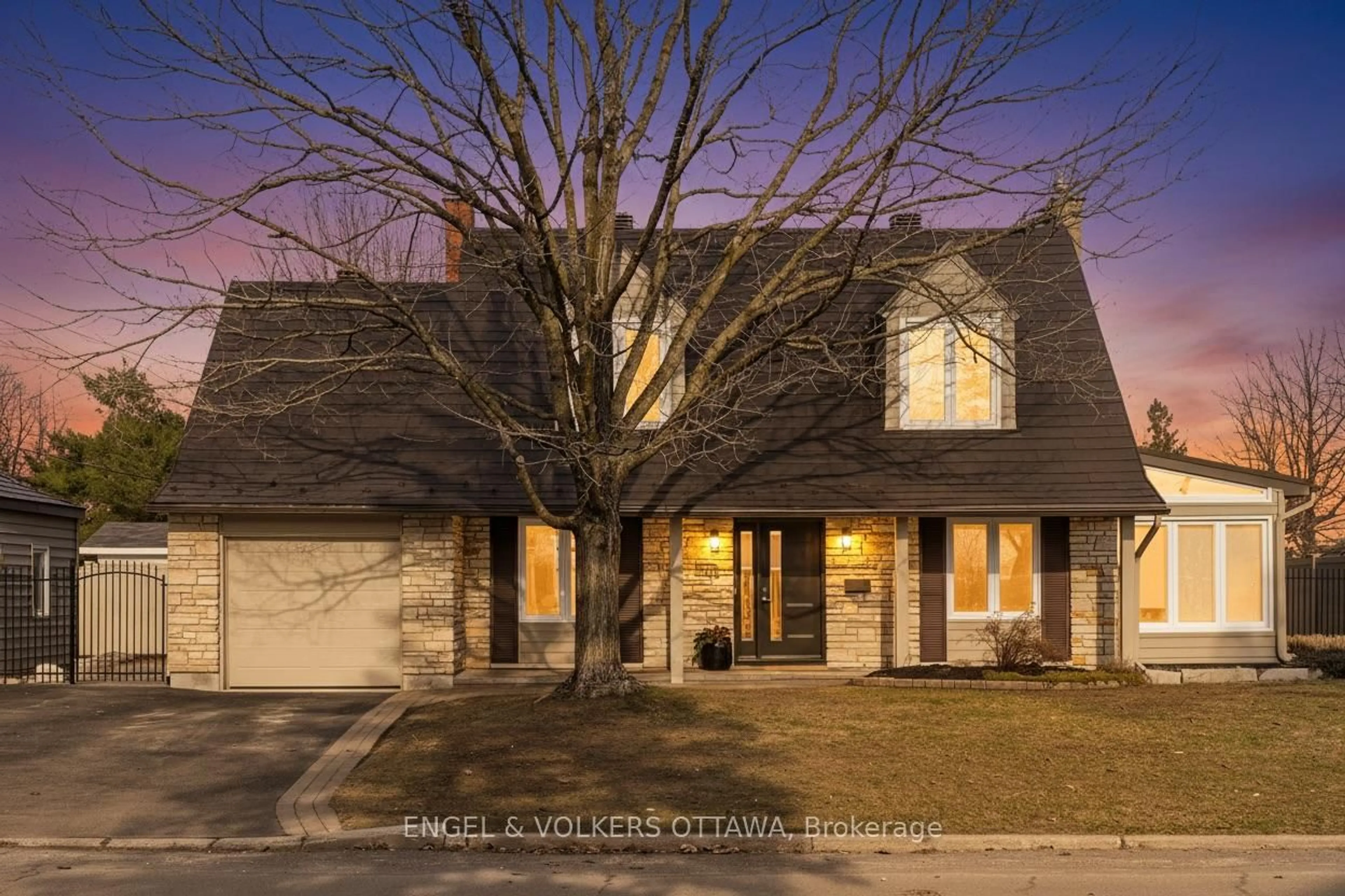 Home with brick exterior material, street for 2173 Beaumont Rd, Ottawa Ontario K1H 5V2