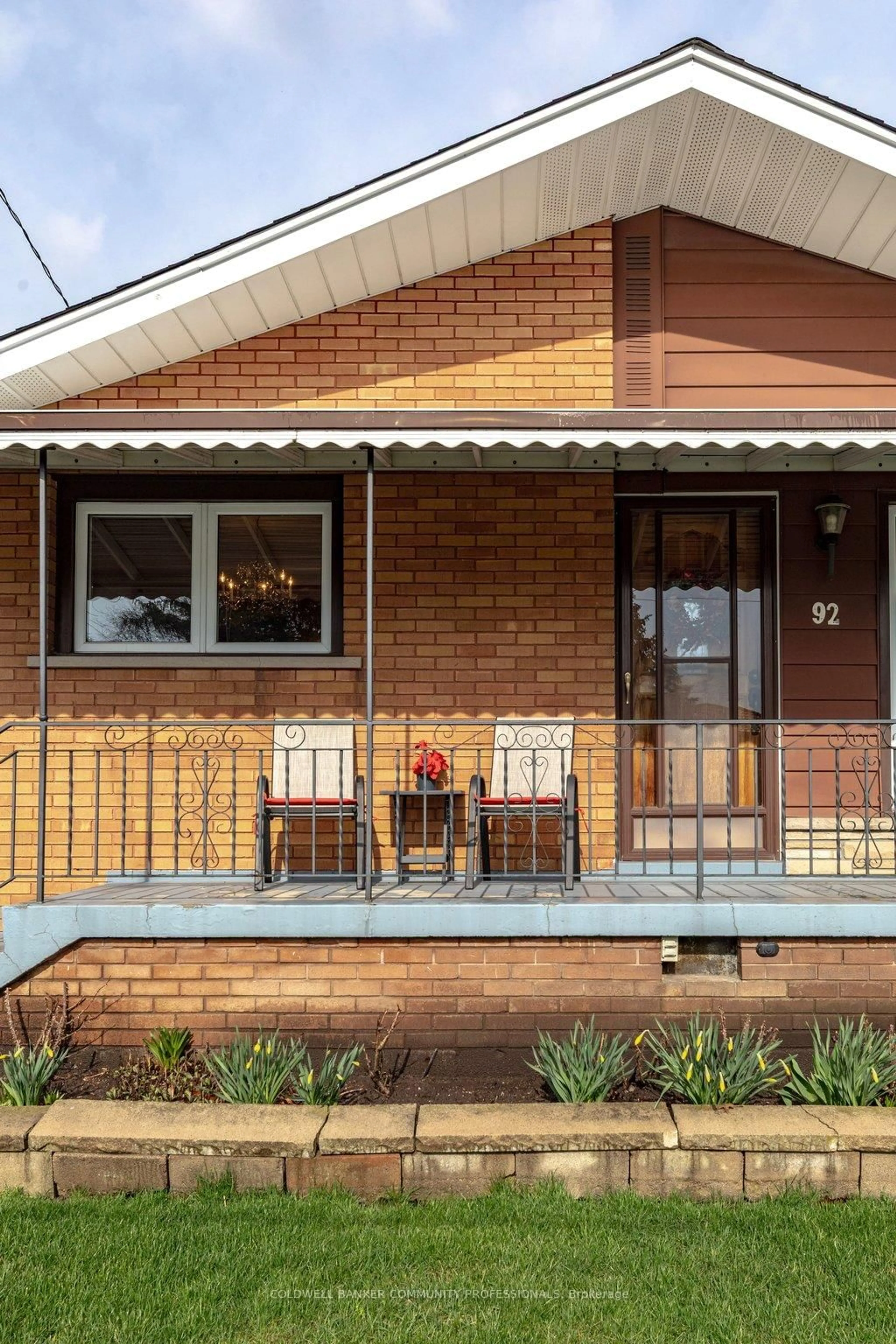 Home with brick exterior material, street for 92 Reid Ave, Hamilton Ontario L8K 3V1