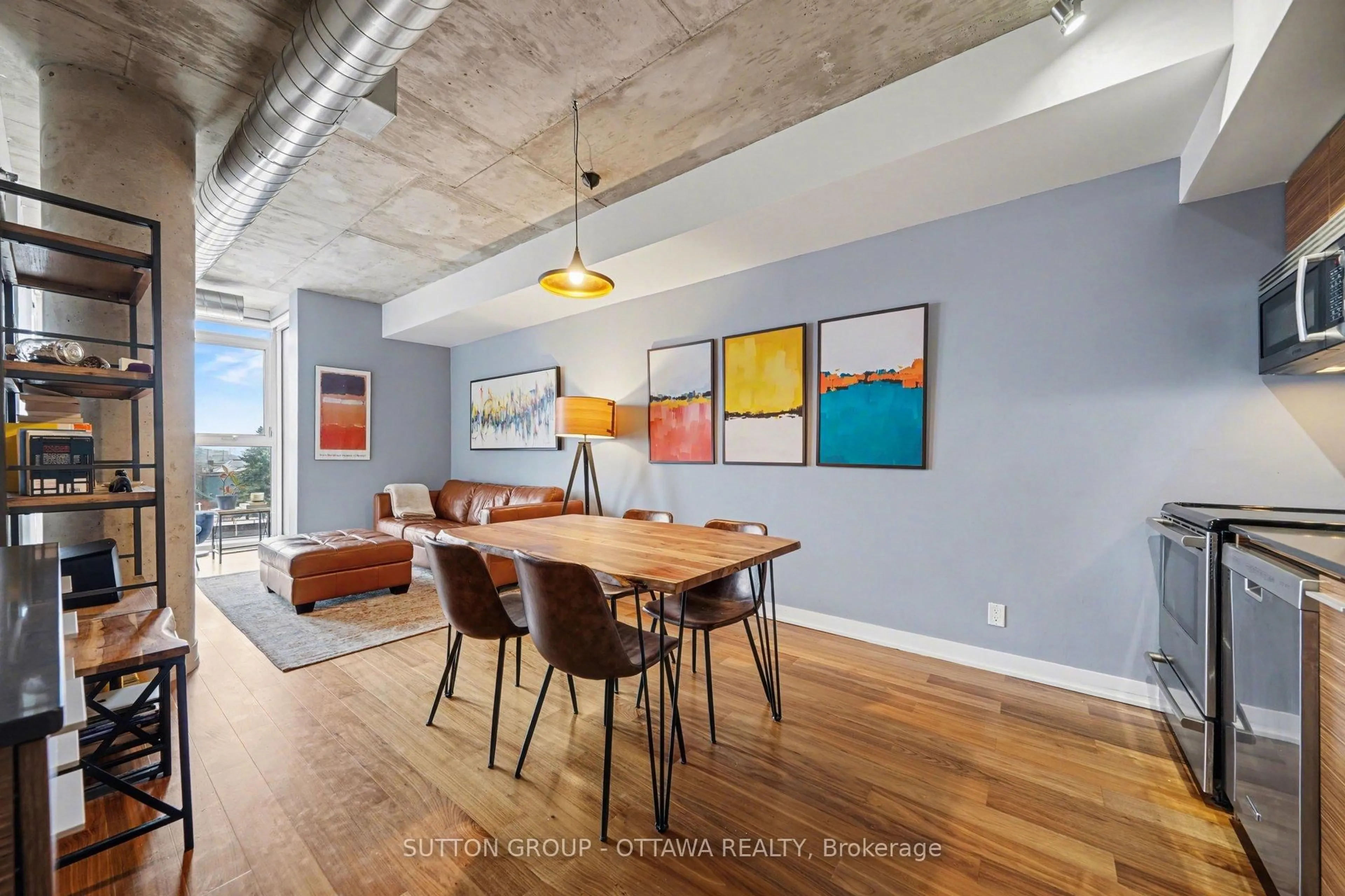 Unknown for 354 Gladstone Ave #323, Ottawa Ontario K2P 0R4