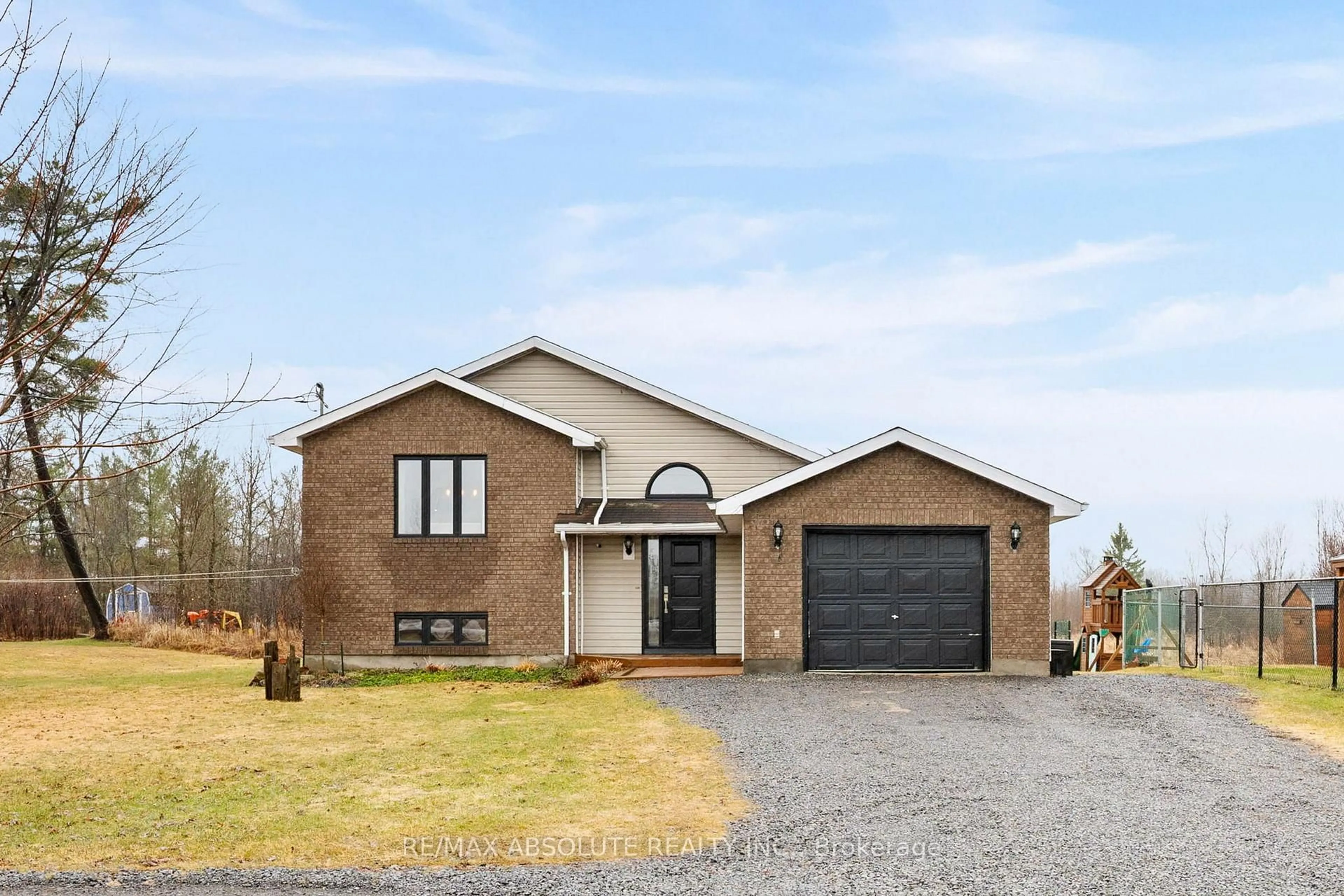 Home with brick exterior material, street for 1877 Russett Dr, Arnprior Ontario K7S 3G8