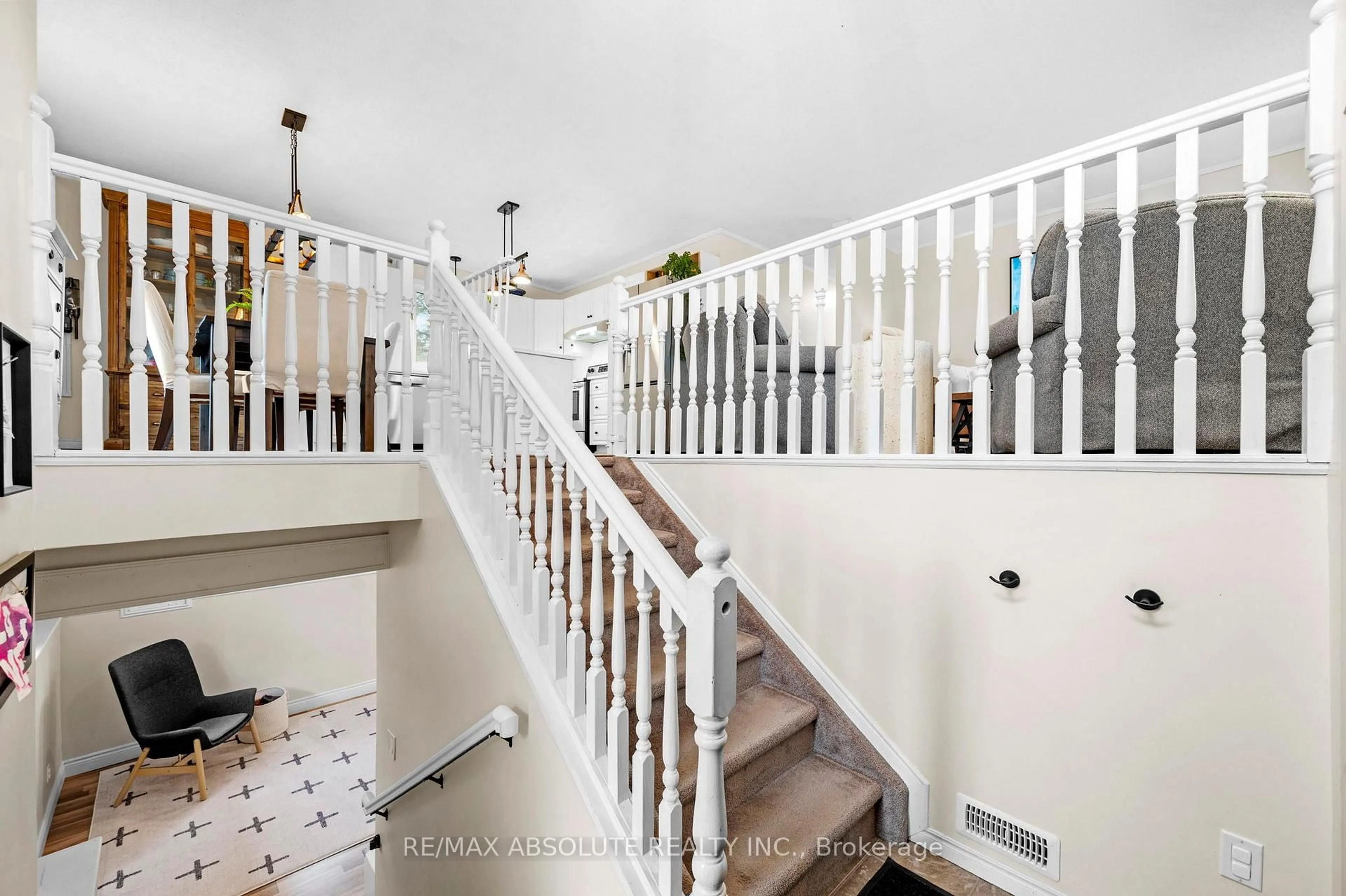 Stairs for 1877 Russett Dr, Arnprior Ontario K7S 3G8