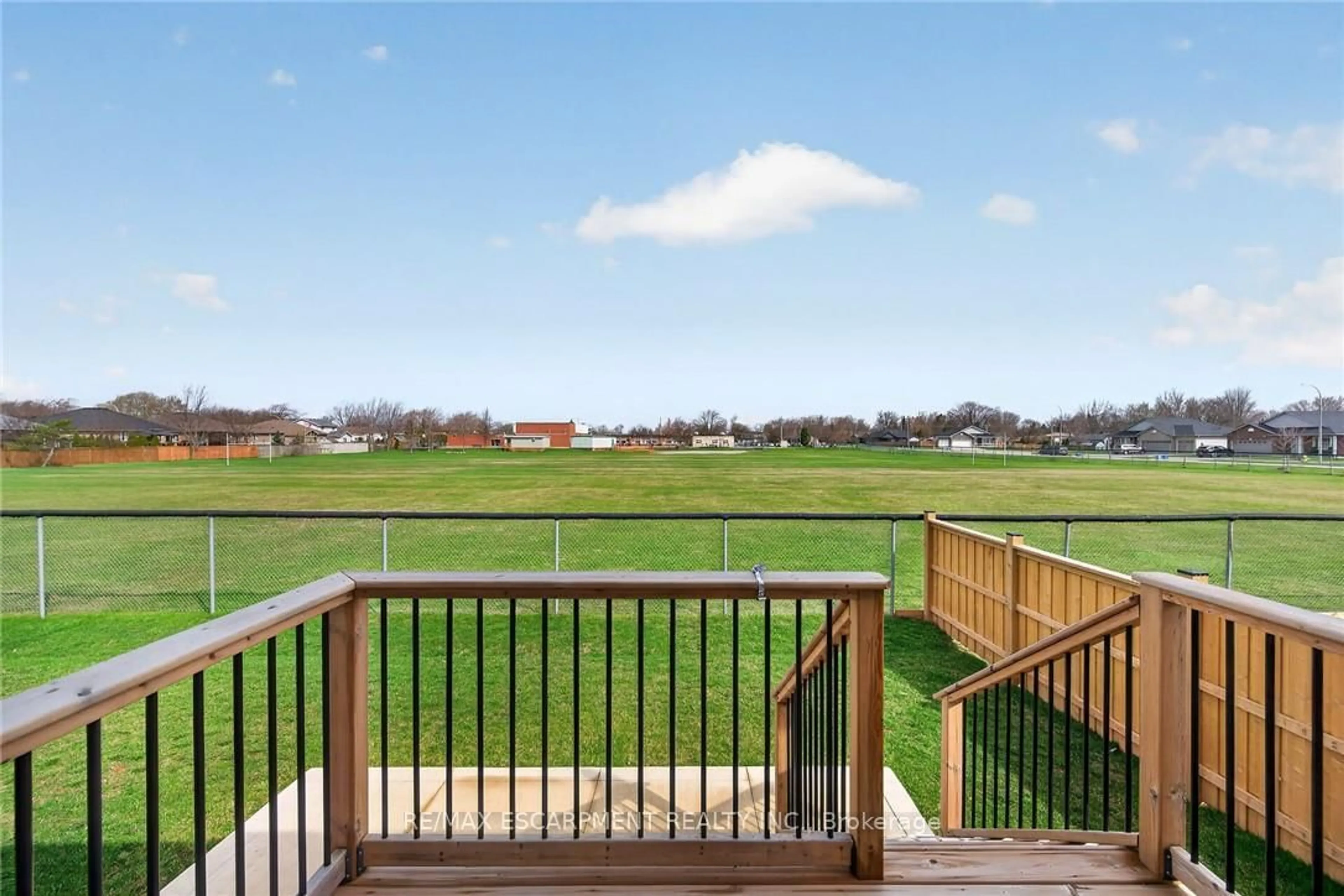 Unknown for 27 Bonnie Dr, Haldimand Ontario N0A 1H0