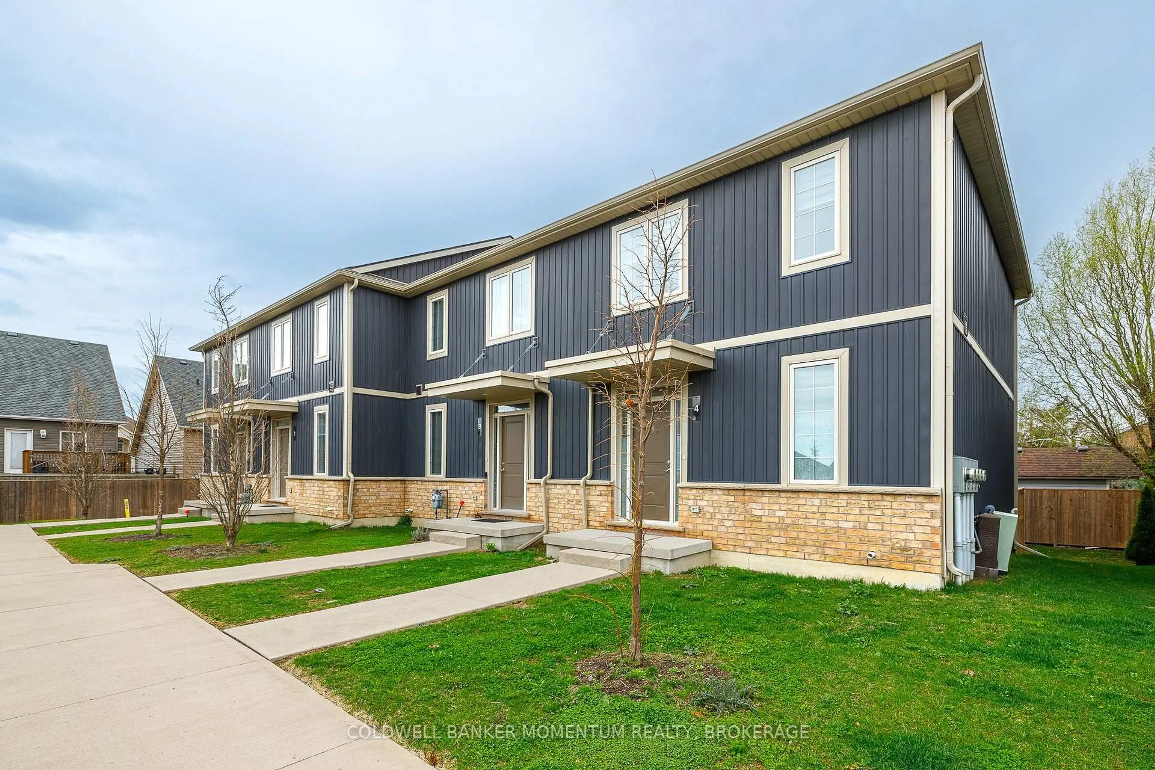 Unknown for 18 Corbin St #4, St. Catharines Ontario L2P 0E8