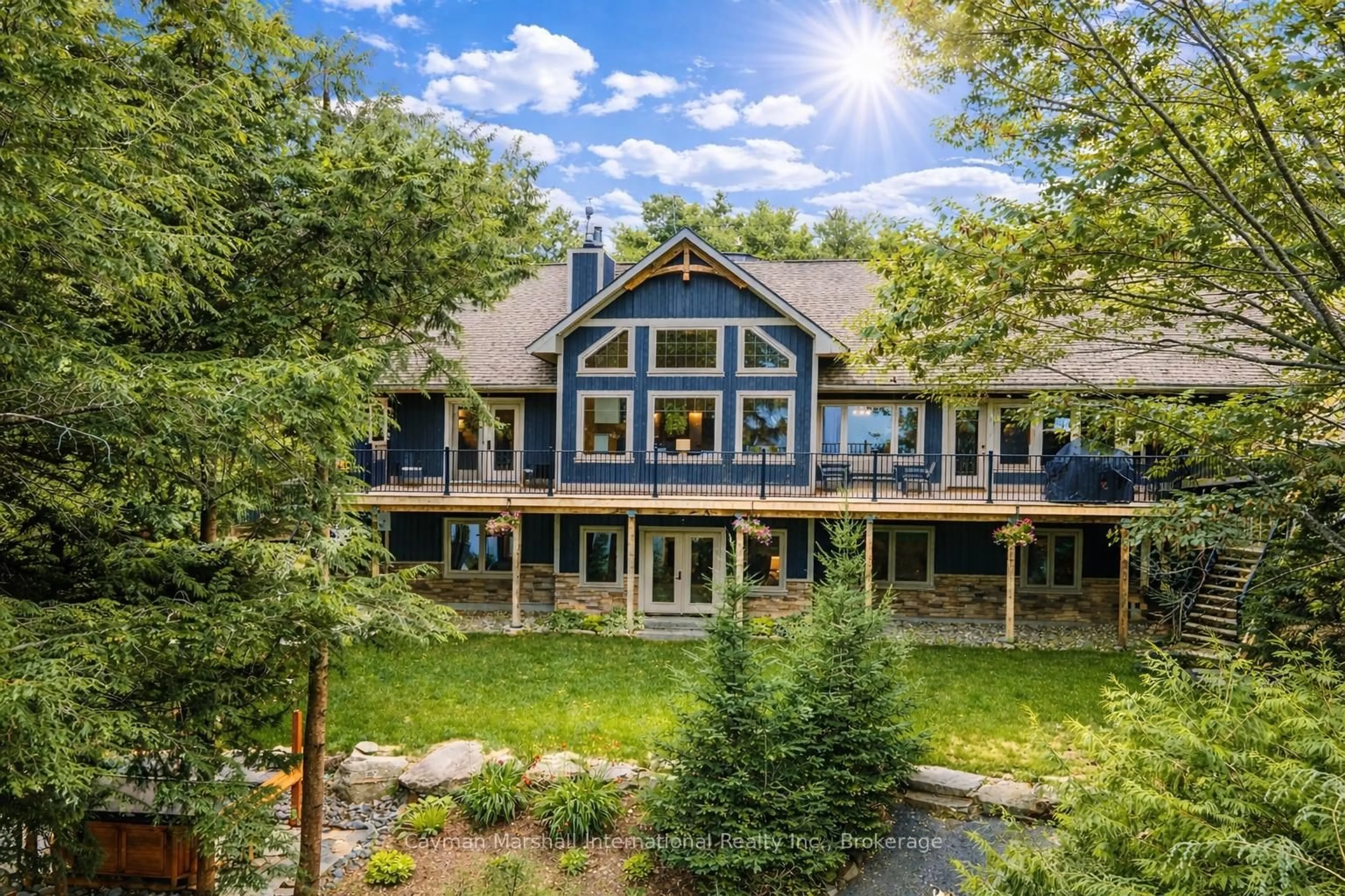 A pic from outside/outdoor area/front of a property/back of a property/a pic from drone, water/lake/river/ocean view for 2779 SOUTH PORTAGE Rd, Lake of Bays Ontario P1H 2J3