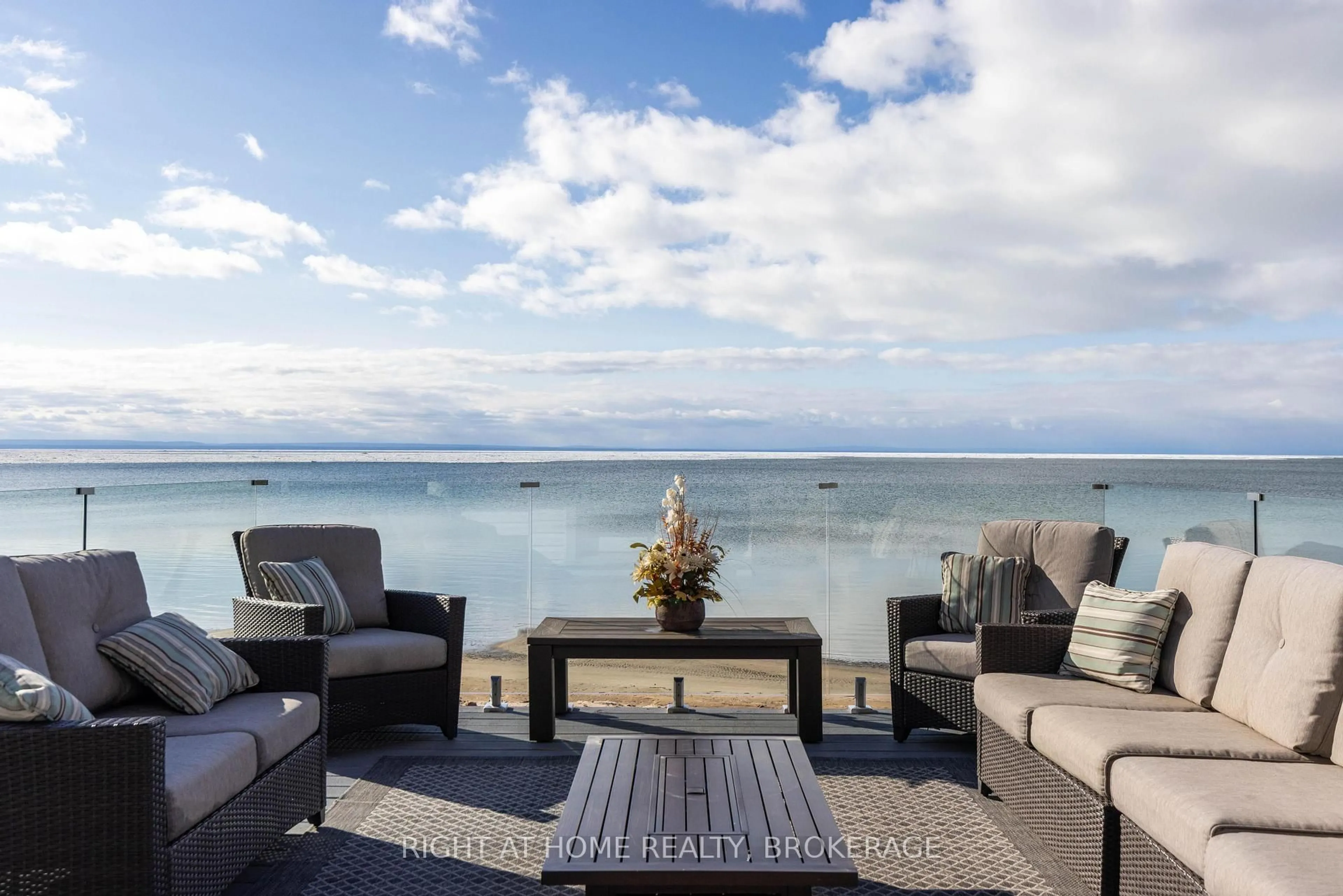 Patio, water/lake/river/ocean view for 4347 Erie Rd, Fort Erie Ontario L0S 1B0