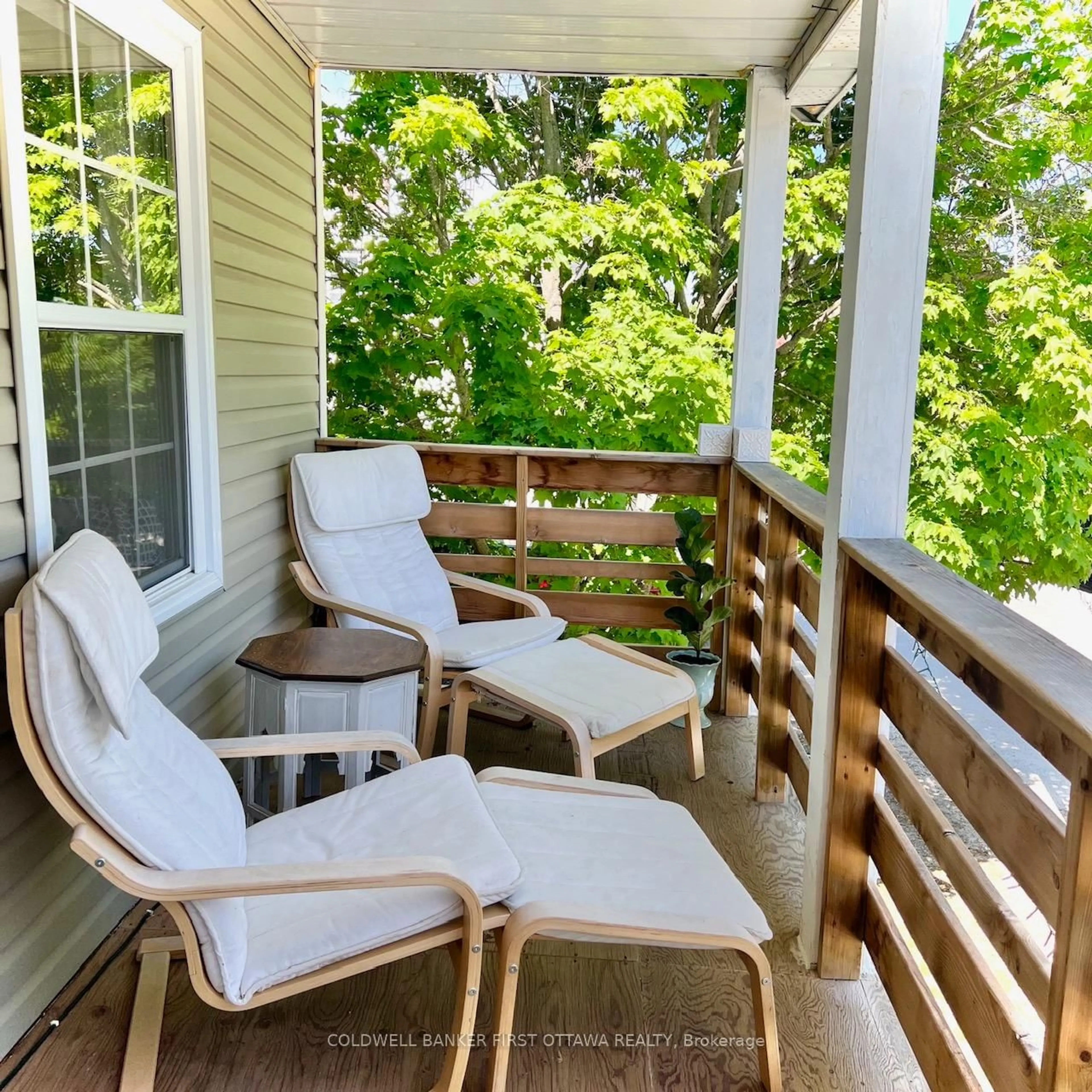 Patio, unknown for 107 Owen St, Lanark Ontario K0G 1K0