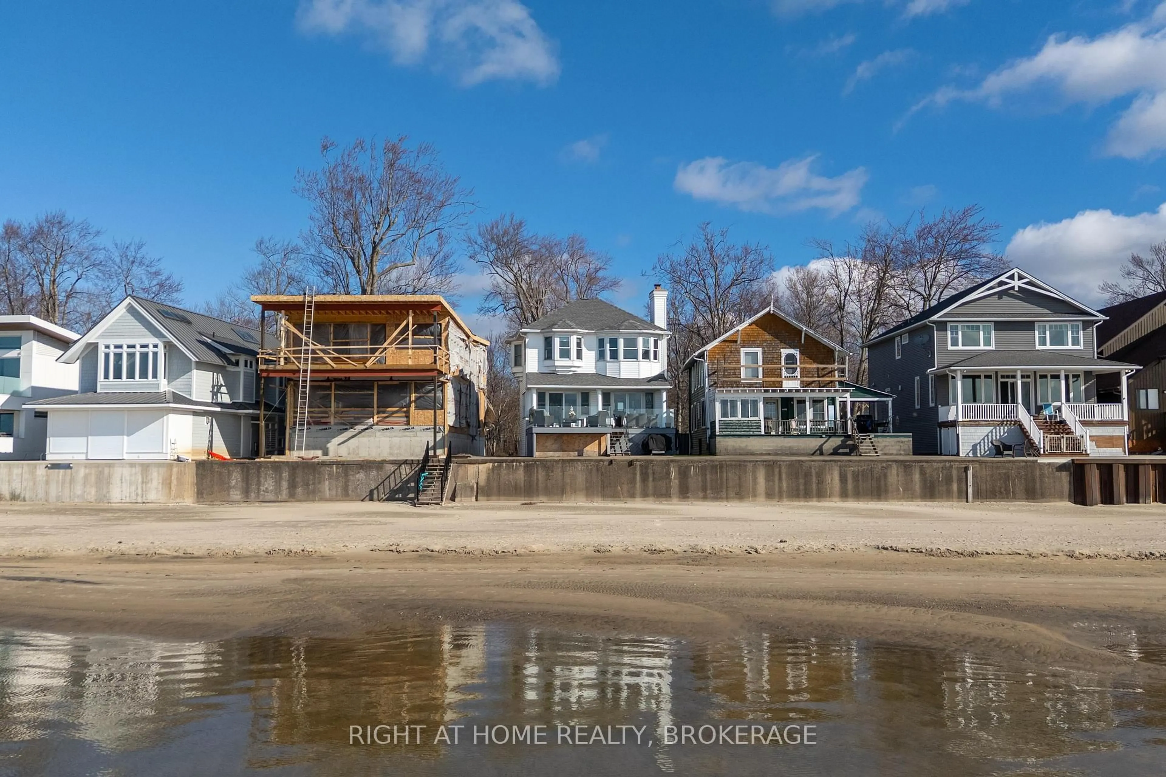 A pic from outside/outdoor area/front of a property/back of a property/a pic from drone, water/lake/river/ocean view for 4345 Erie Rd, Fort Erie Ontario L0S 1B0