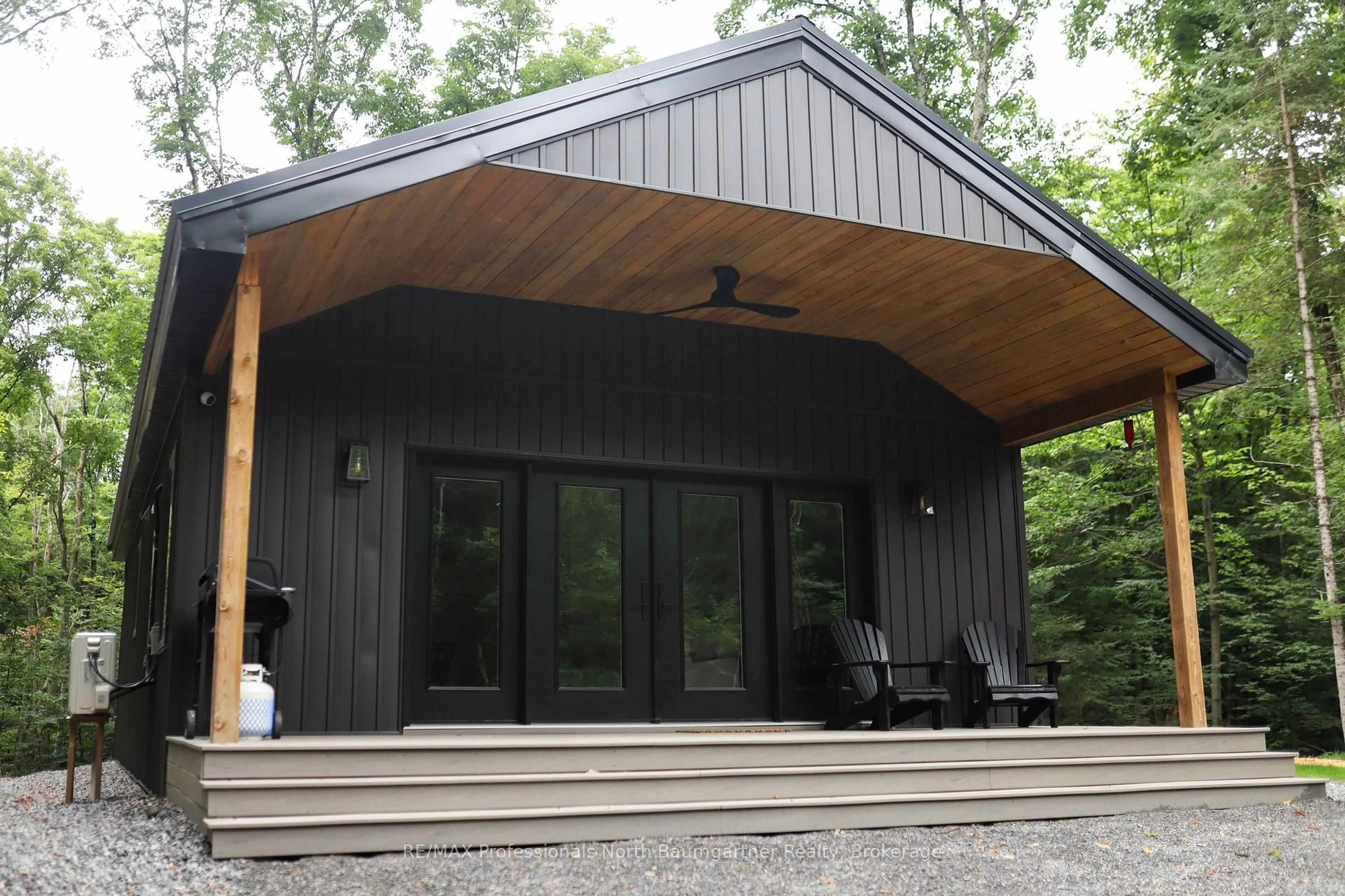 Patio, unknown for 1366 Basshaunt Lake Rd, Dysart et al Ontario K0M 1M0