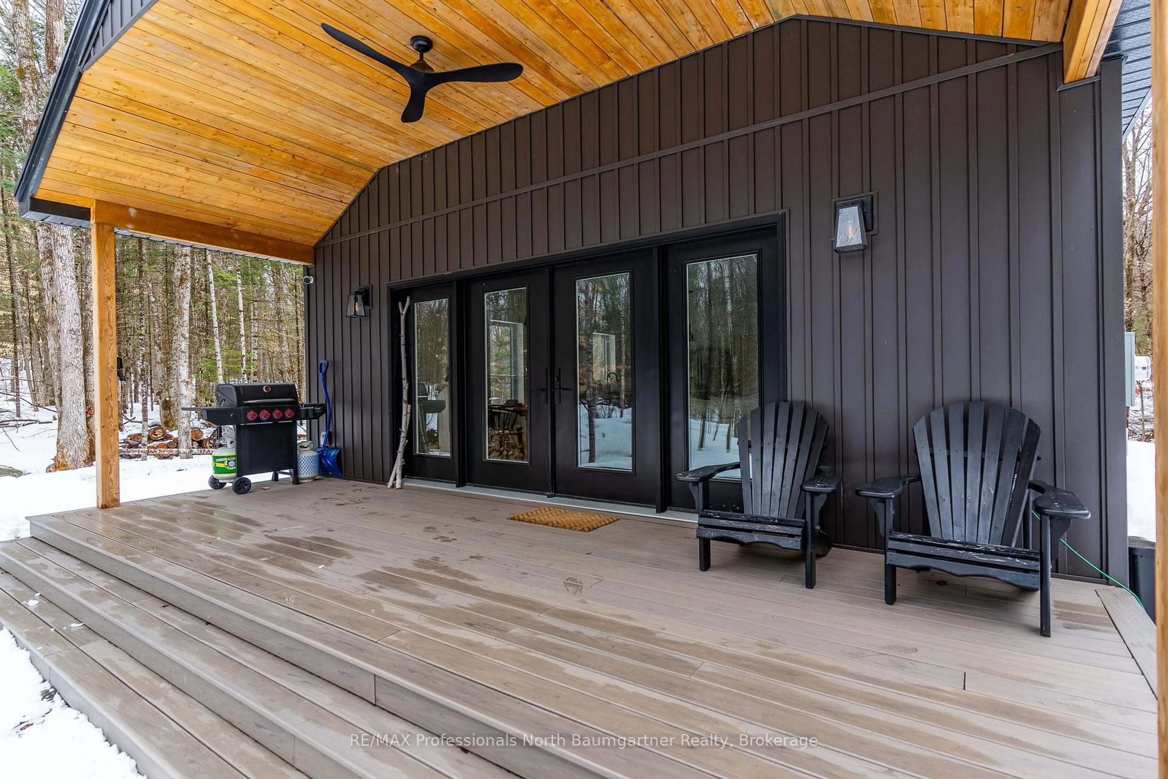 Patio, unknown for 1366 Basshaunt Lake Rd, Dysart et al Ontario K0M 1M0