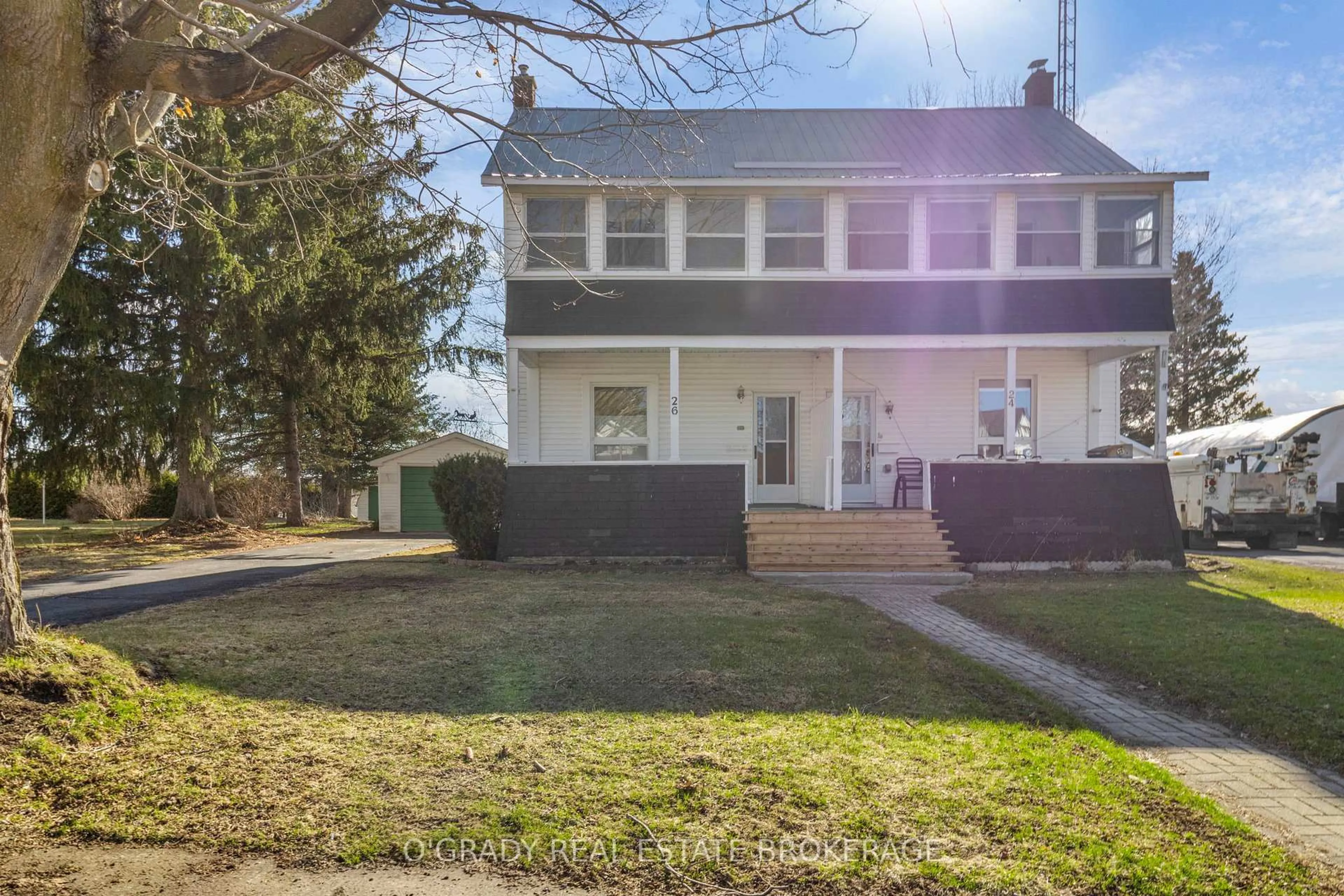 A pic from outside/outdoor area/front of a property/back of a property/a pic from drone, street for 26 Brouse Dr, South Dundas Ontario K0E 1K0