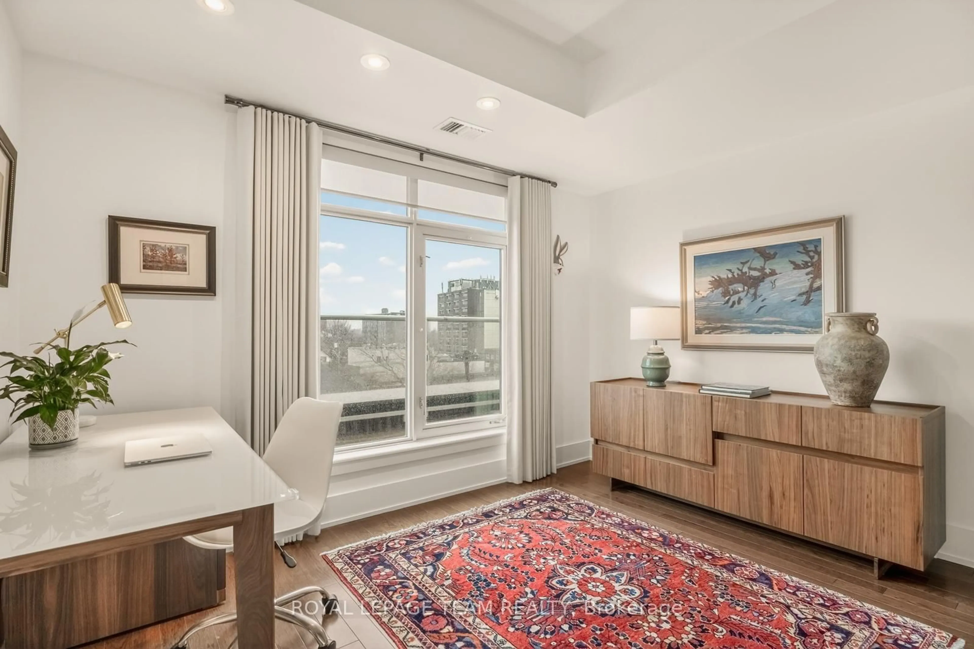 Unknown for 131 Holland Ave #503, Ottawa Ontario K1Y 3A2