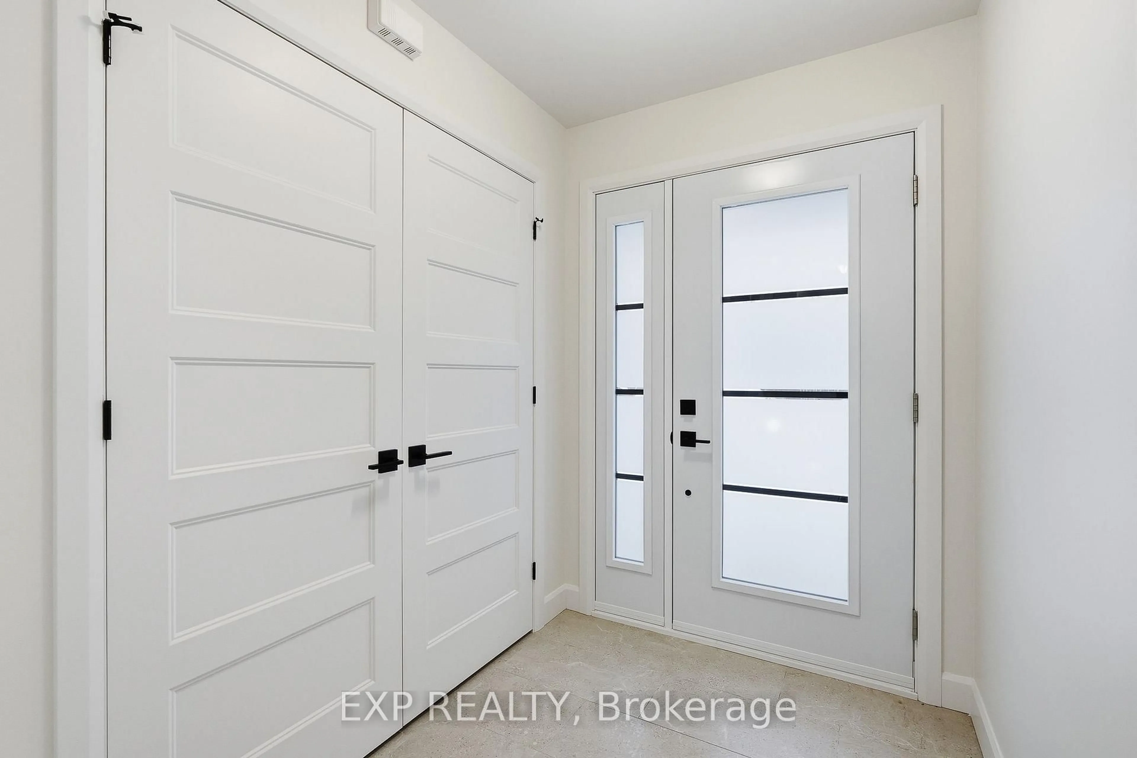 Indoor entryway for 113 Lorie St, The Nation Ontario K0A 2M0